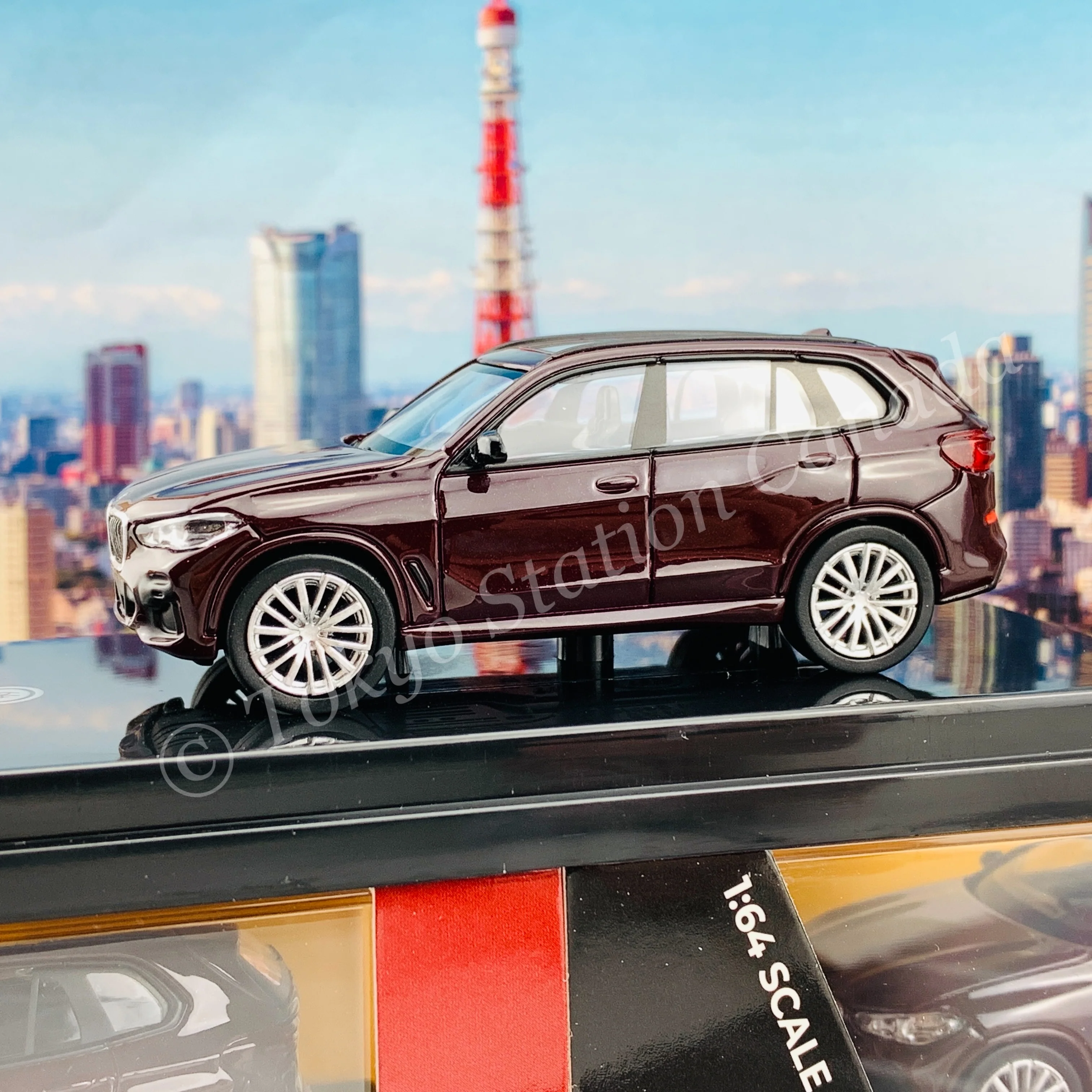 PARA64 1/64 BMW X5 G05 Ametrine LHD PA-55184 - Image 3