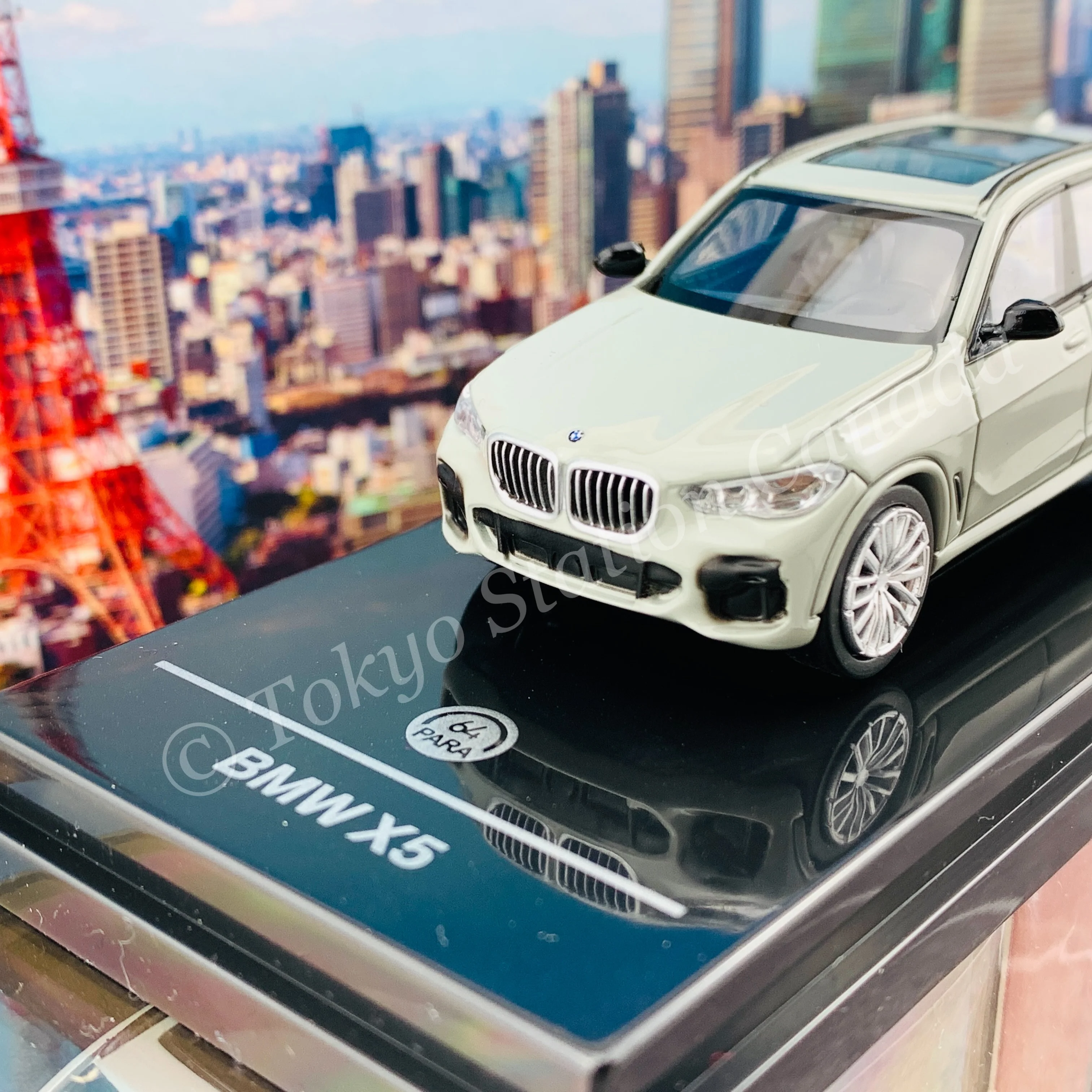 PARA64 1/64 BMW X5 Nardo Grey LHD PA-55188 - Image 2