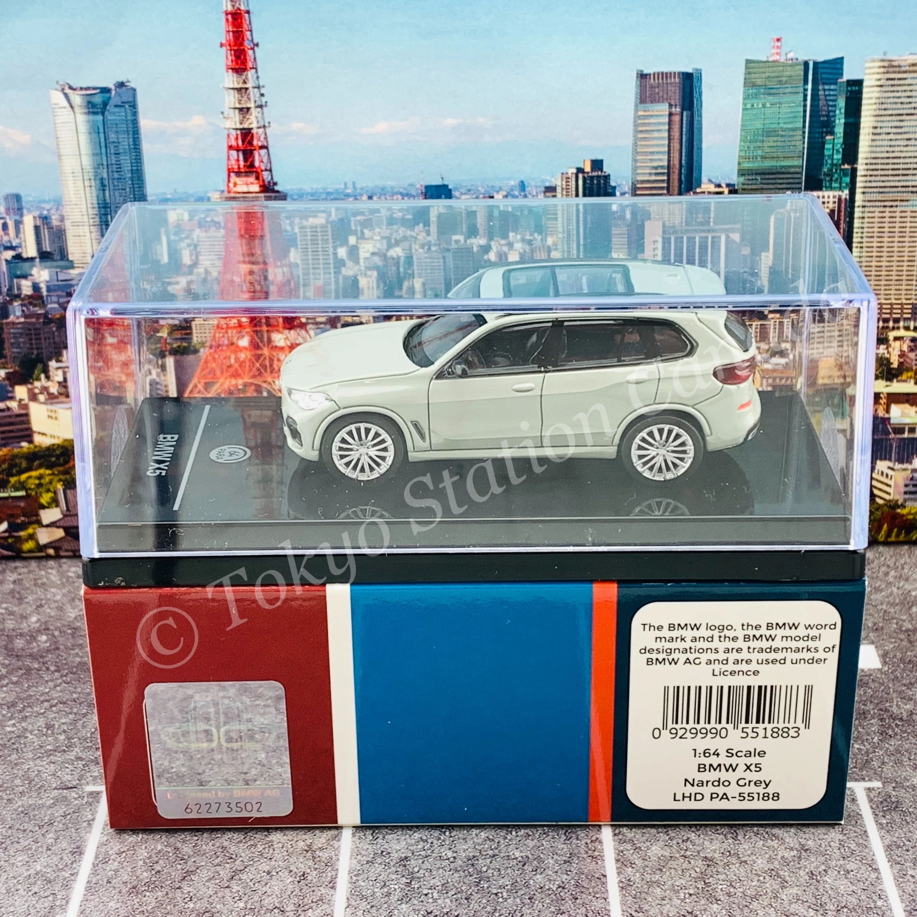 PARA64 1/64 BMW X5 Nardo Grey LHD PA-55188 - Image 6