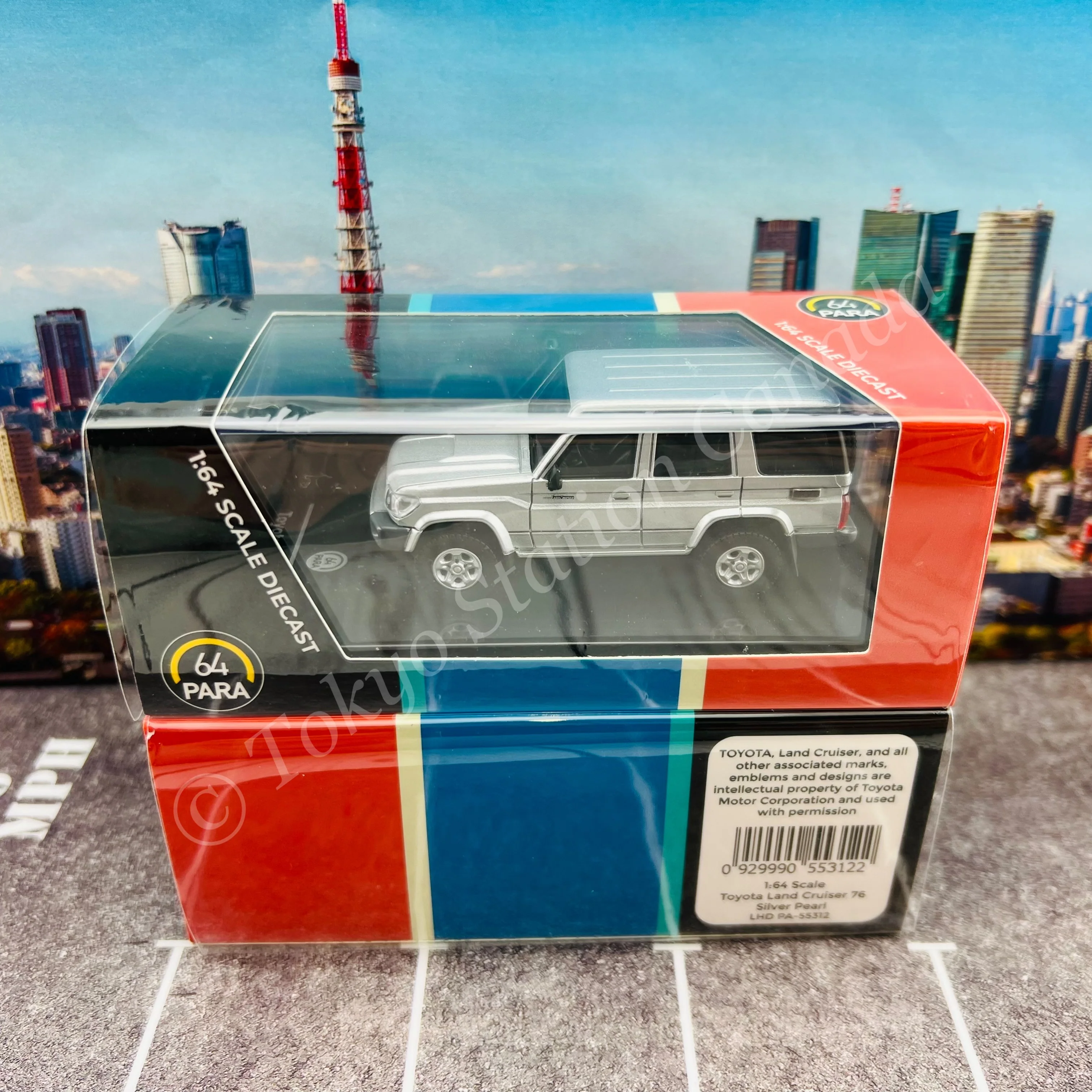PARA64 1/64 Toyota Land Cruiser LC76 Silver Pearl LHD PA-55312 - Image 5