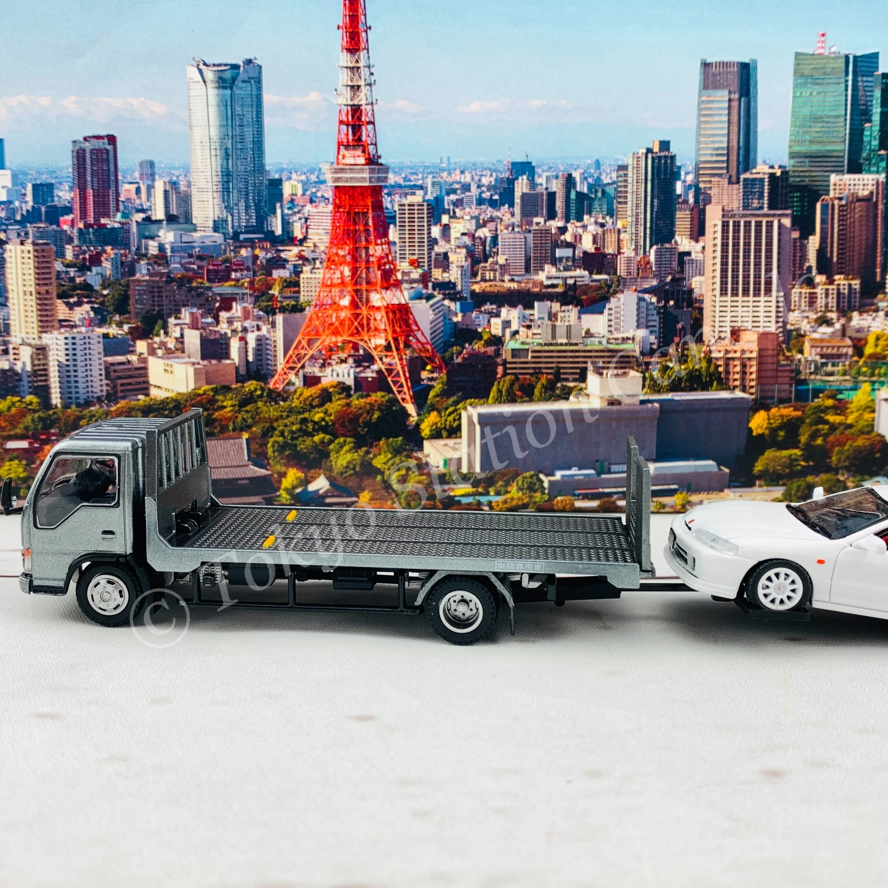 Peako64 1/64 Flatbed Tow Truck (Grey) 63504 - Image 6