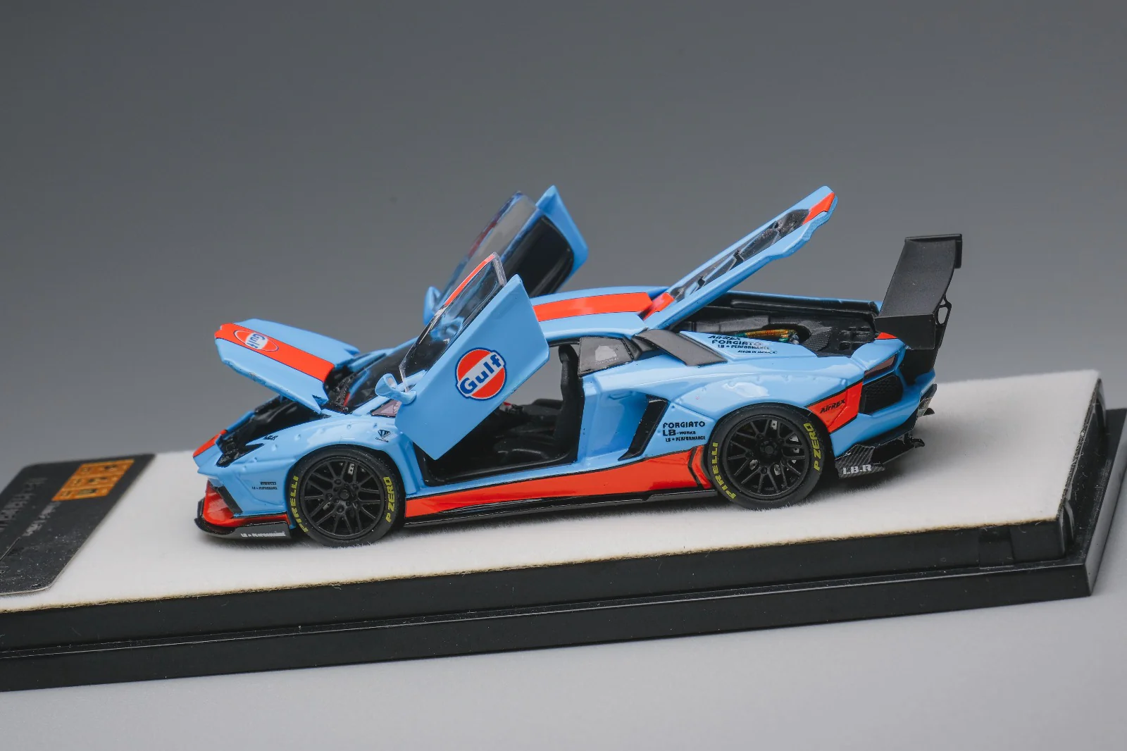 PGM 1/64 LBWK LP700-4 Gulf (Fully Opened with Rectangular Display) - Image 2