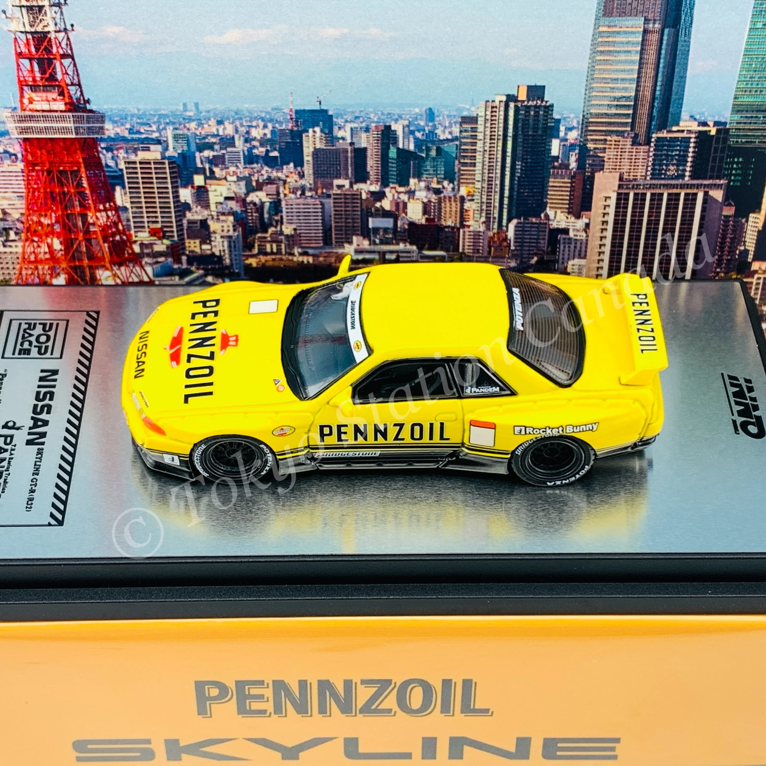 POP RACE x INNO64 1/64  NISSAN SKYLINE GT-R R32 Pandem "PENNZOIL" Retro Livery Concept  (with display case)  PR64-R32P-PENNZOIL - Image 4