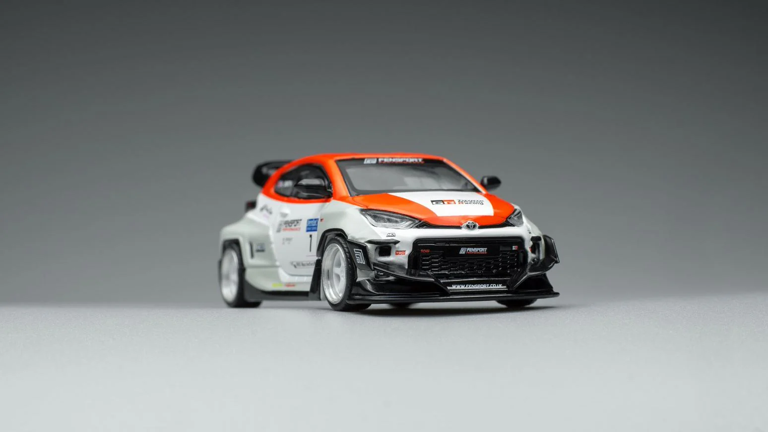 POPRACE 1/64 Pandem GR Yaris FENSPORT PR64-GRYA-FNSP - Image 4