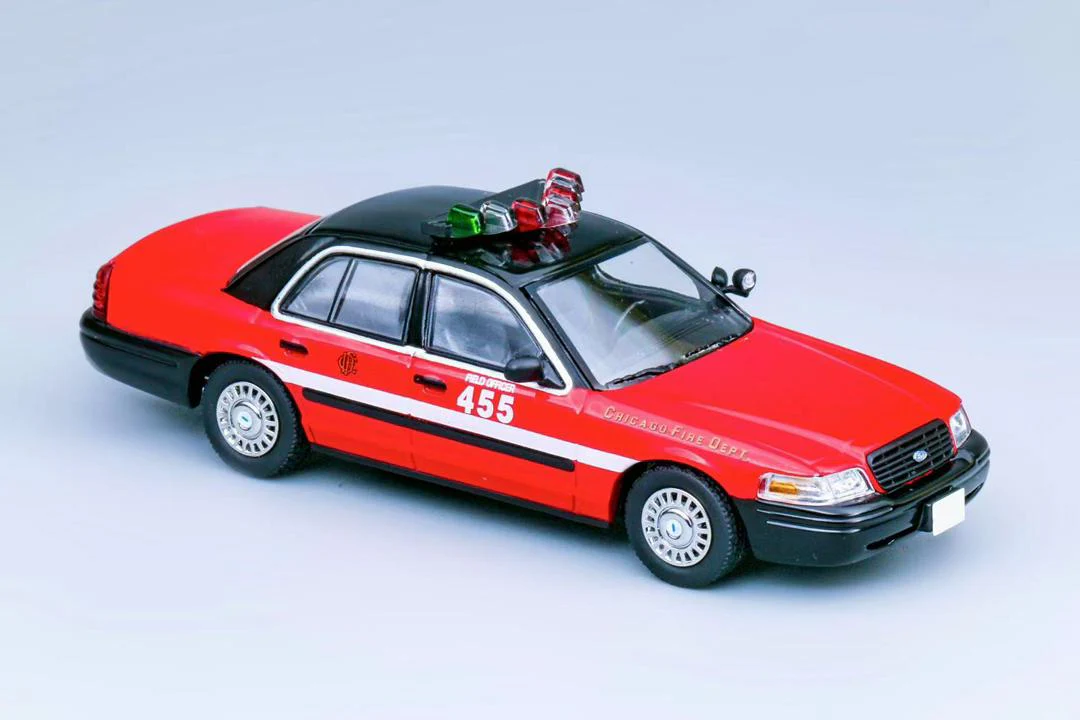 Rollin 1/64 VICTORIA CHICAGO FIRE DEPT CFD Christmas Special Packaging - Image 3