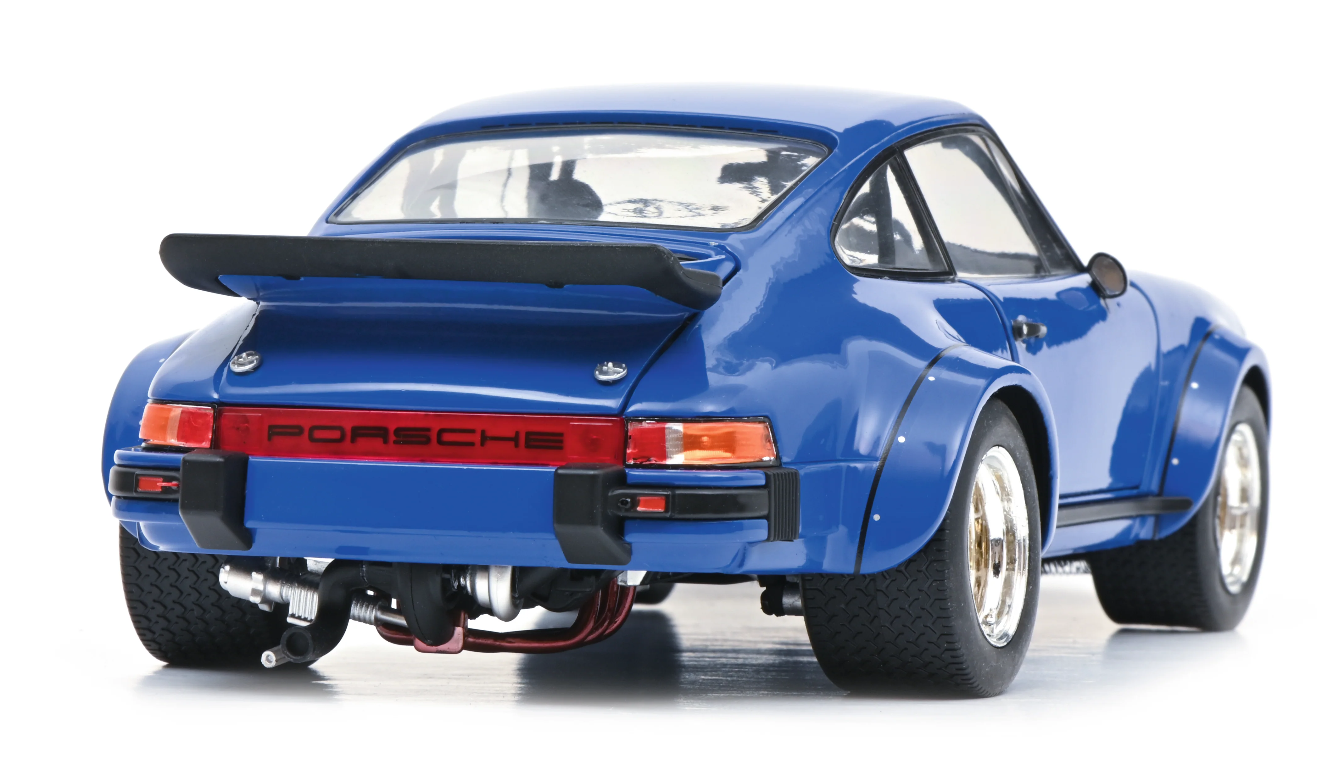 Schuco 1/18 Porsche 934 RSR Blue 450034100 - Image 7