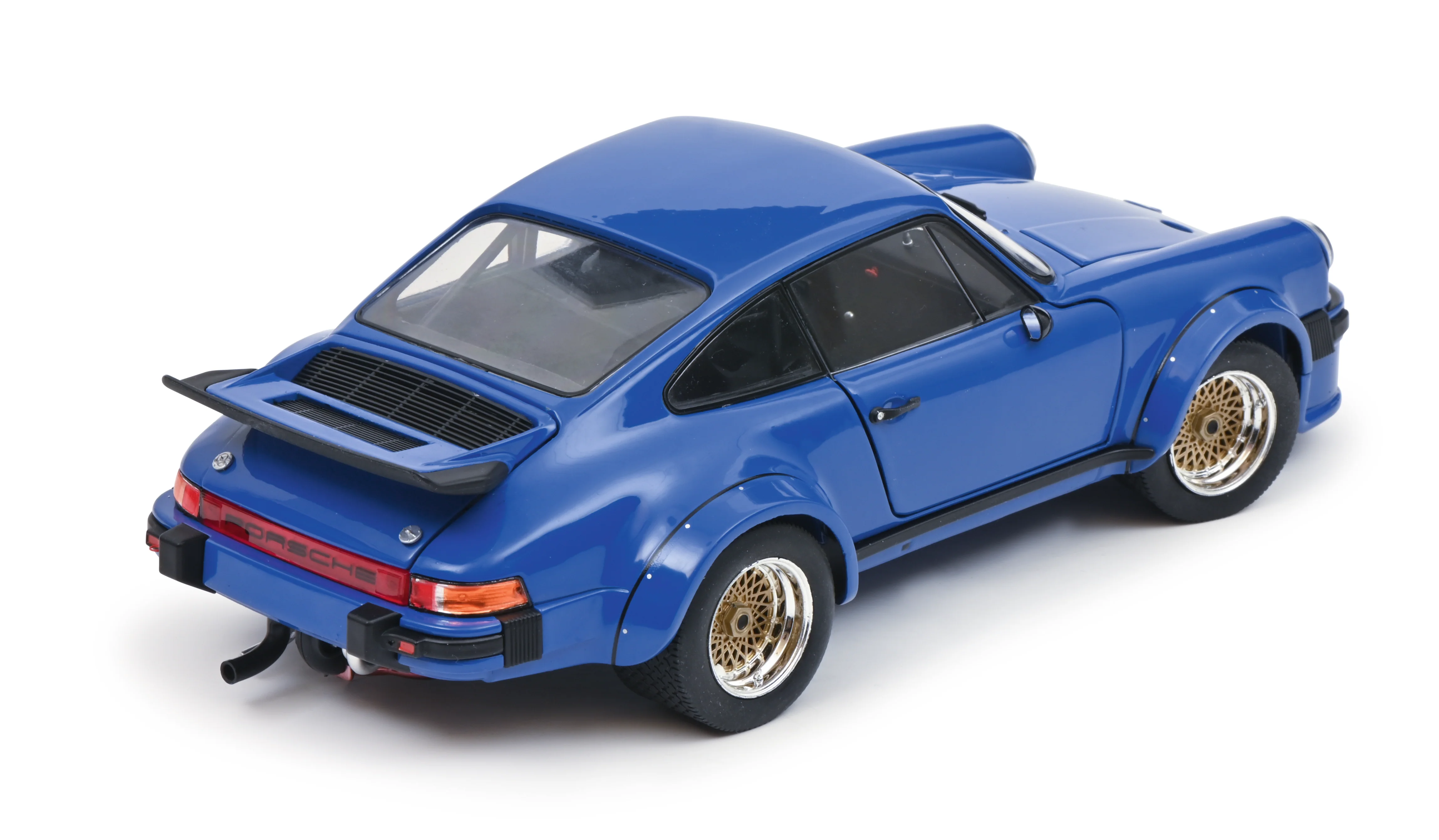 Schuco 1/18 Porsche 934 RSR Blue 450034100 - Image 8