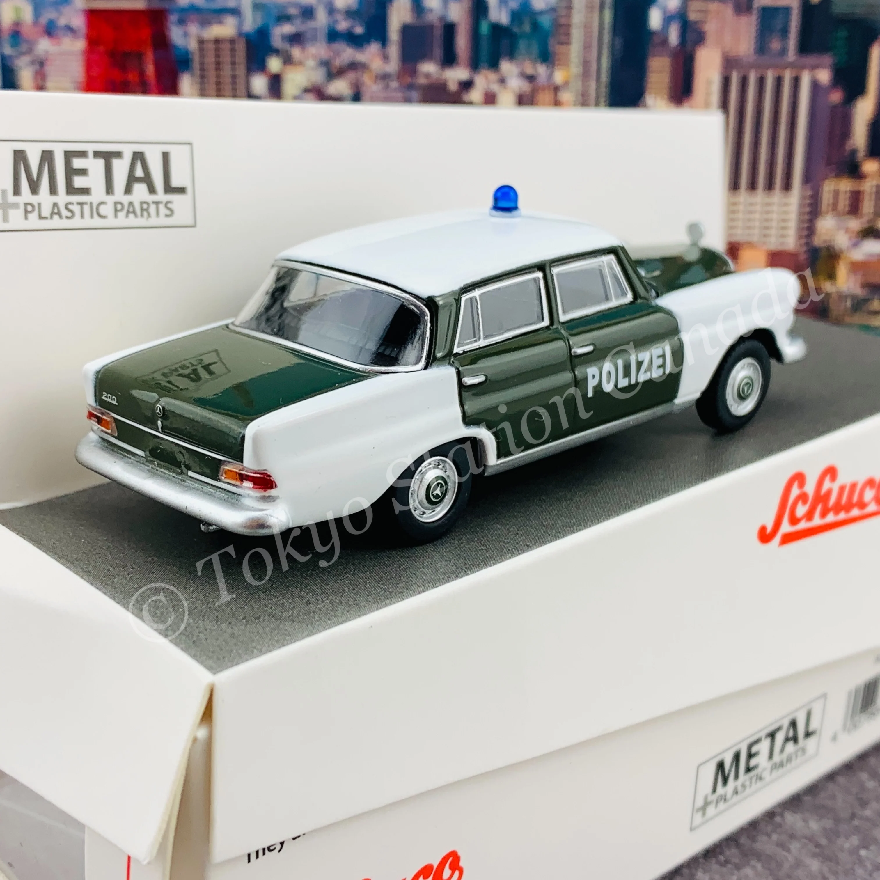 Schuco 1/64 Mercedes-Benz 200 (W110) POLIZEI 452027800 - Image 4