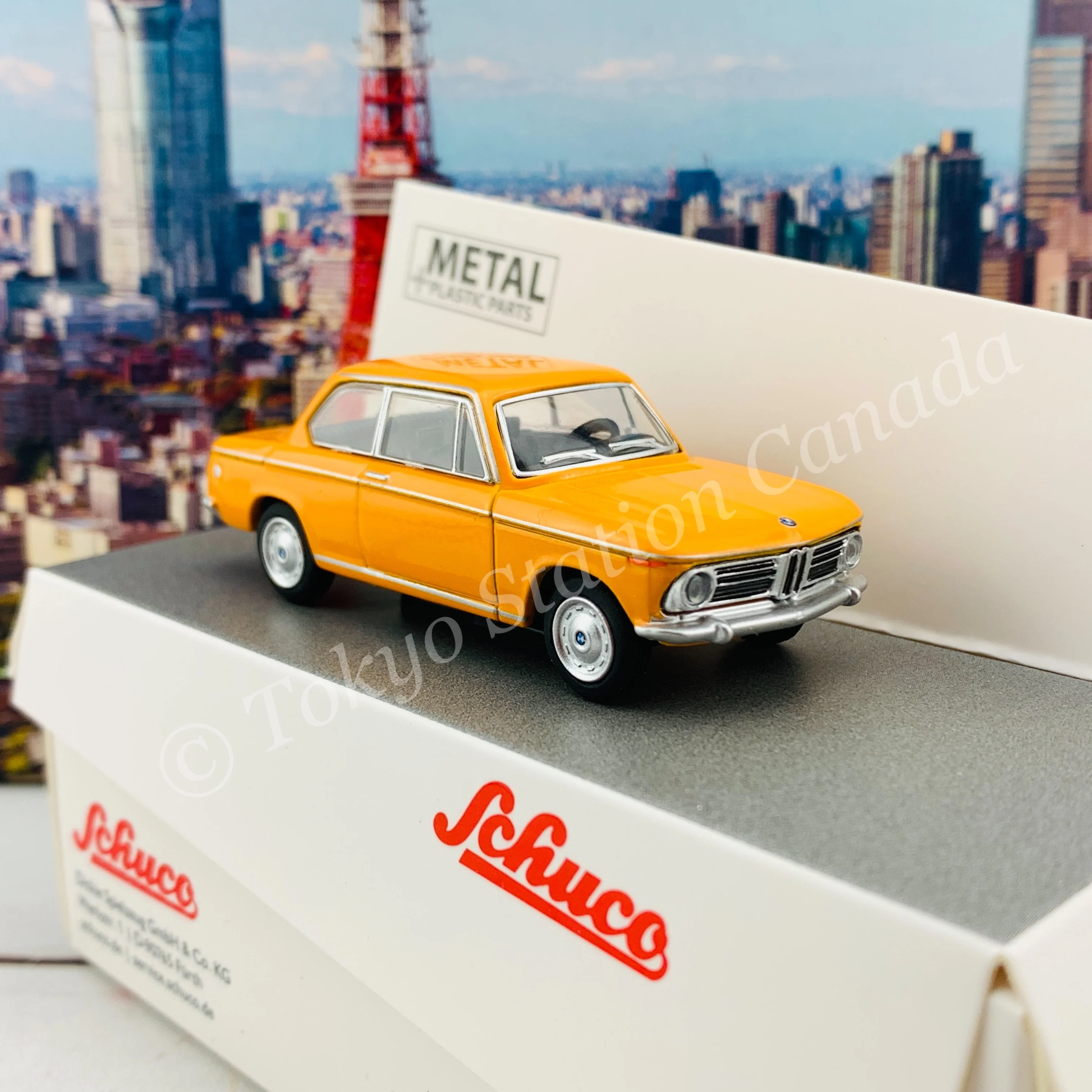 Schuco 1/64 BMW 2002 Orange 452022700 - Image 2