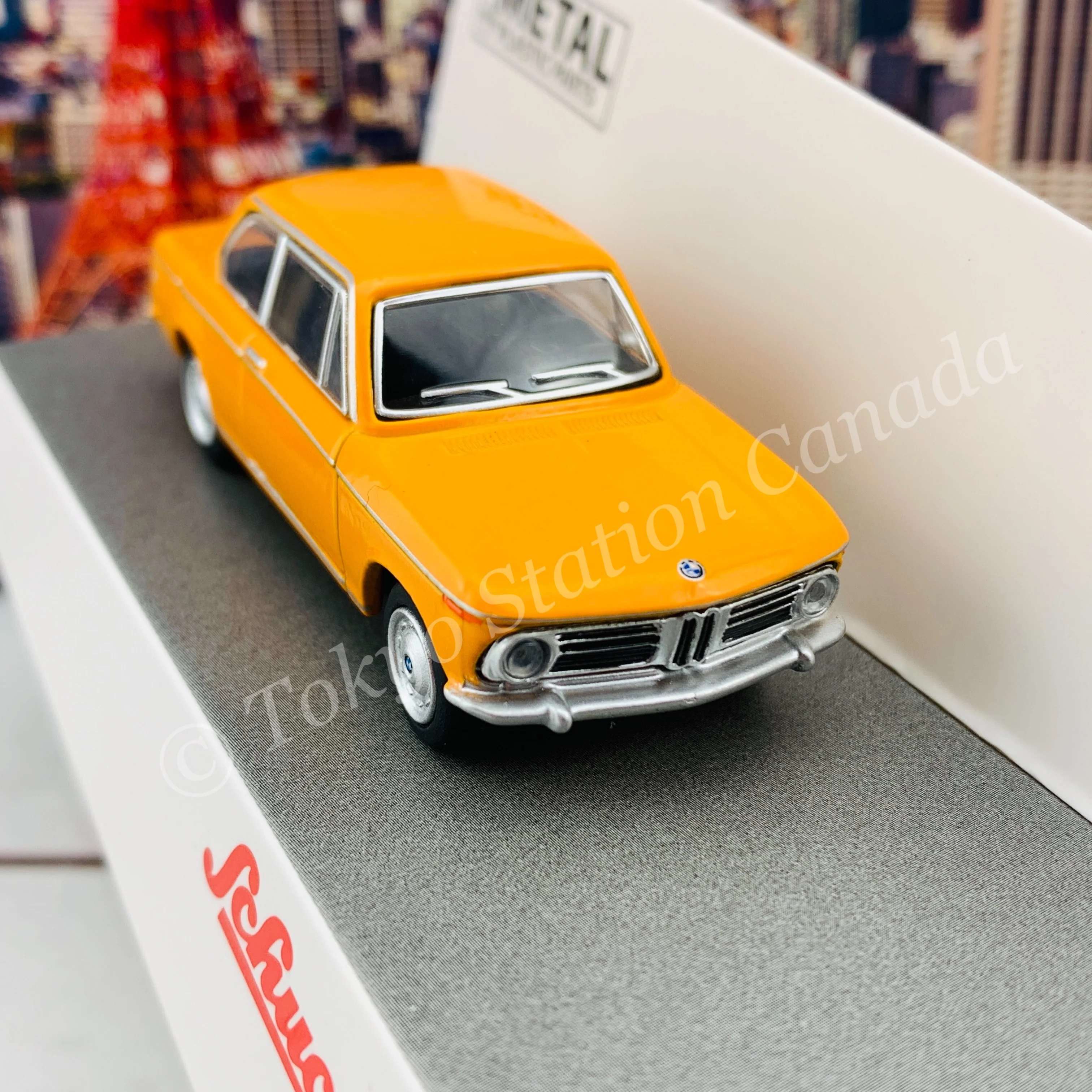 Schuco 1/64 BMW 2002 Orange 452022700 - Image 5