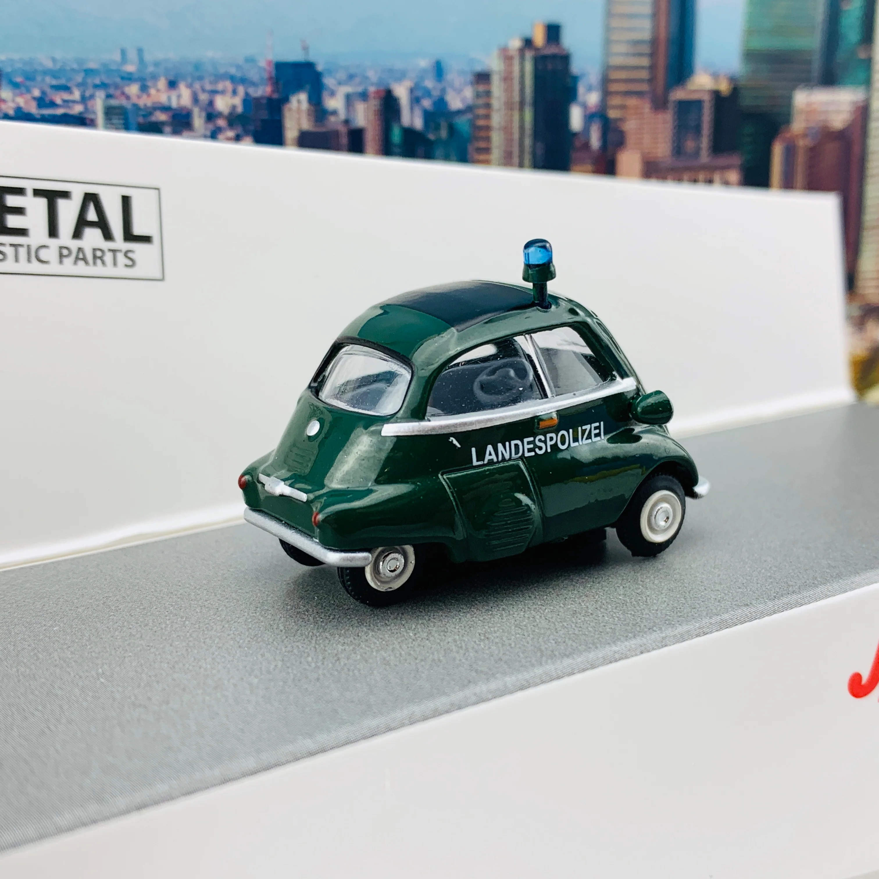 Schuco1/64 BMW Isetta Landespolizei 452021600 - Image 4