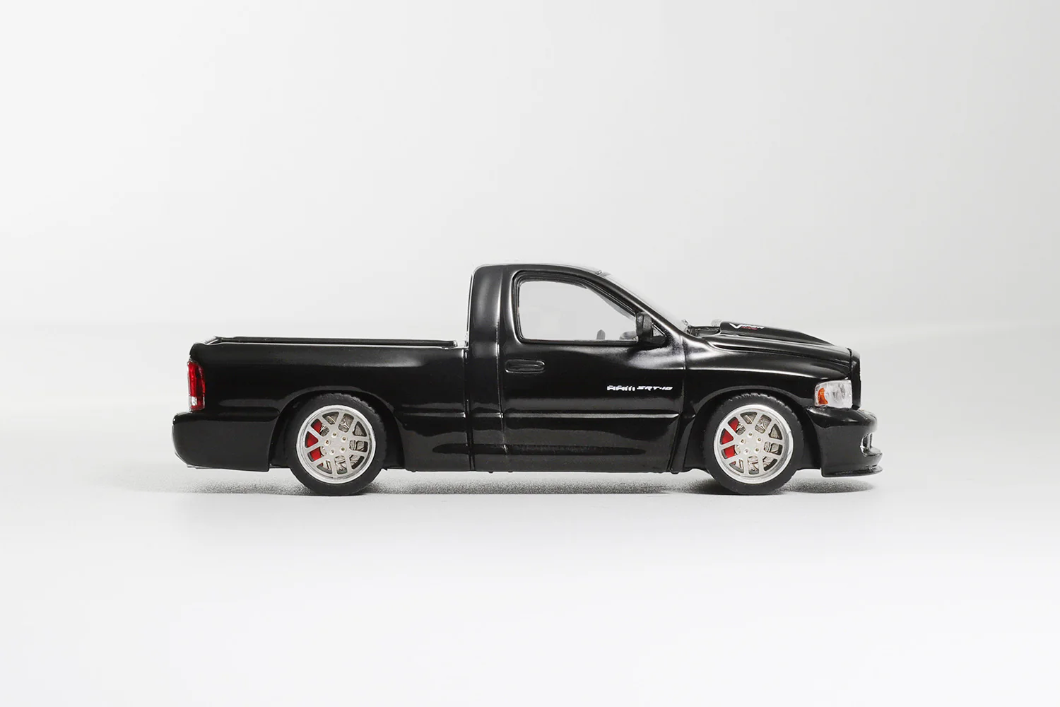 Shoom64 by GCD 1/64 2003 RAM SRT-10 LHD BLACK SHOOM-103-003 - Image 4
