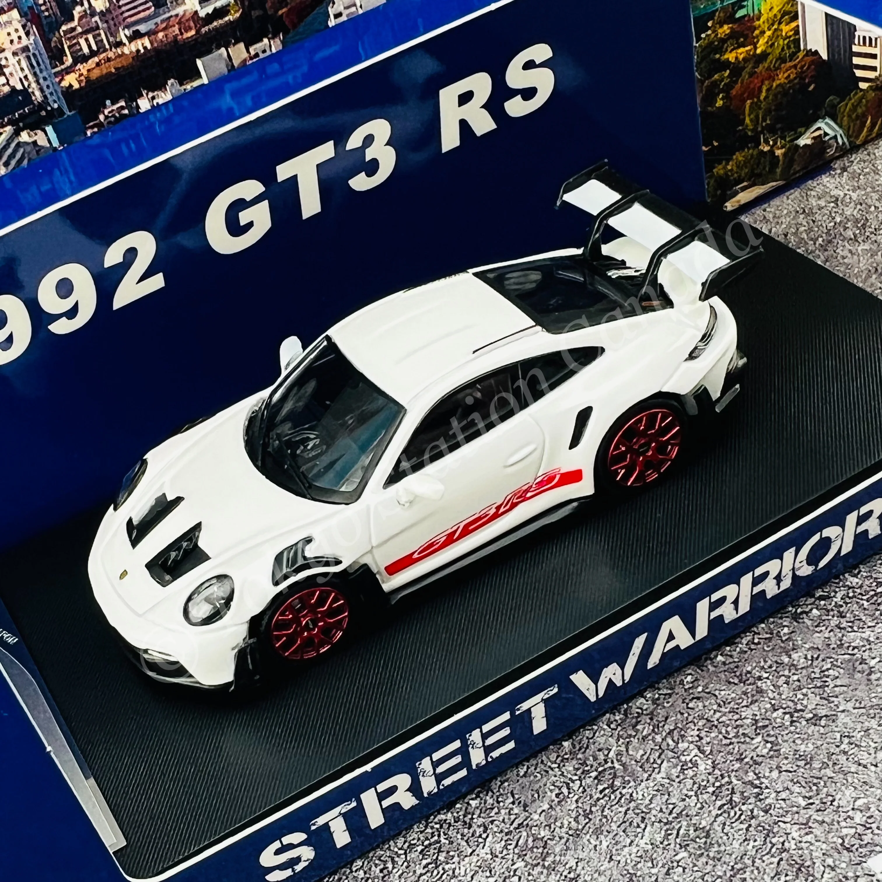 Street Weapon 1/64 992 GT3 RS WHITE - Image 3
