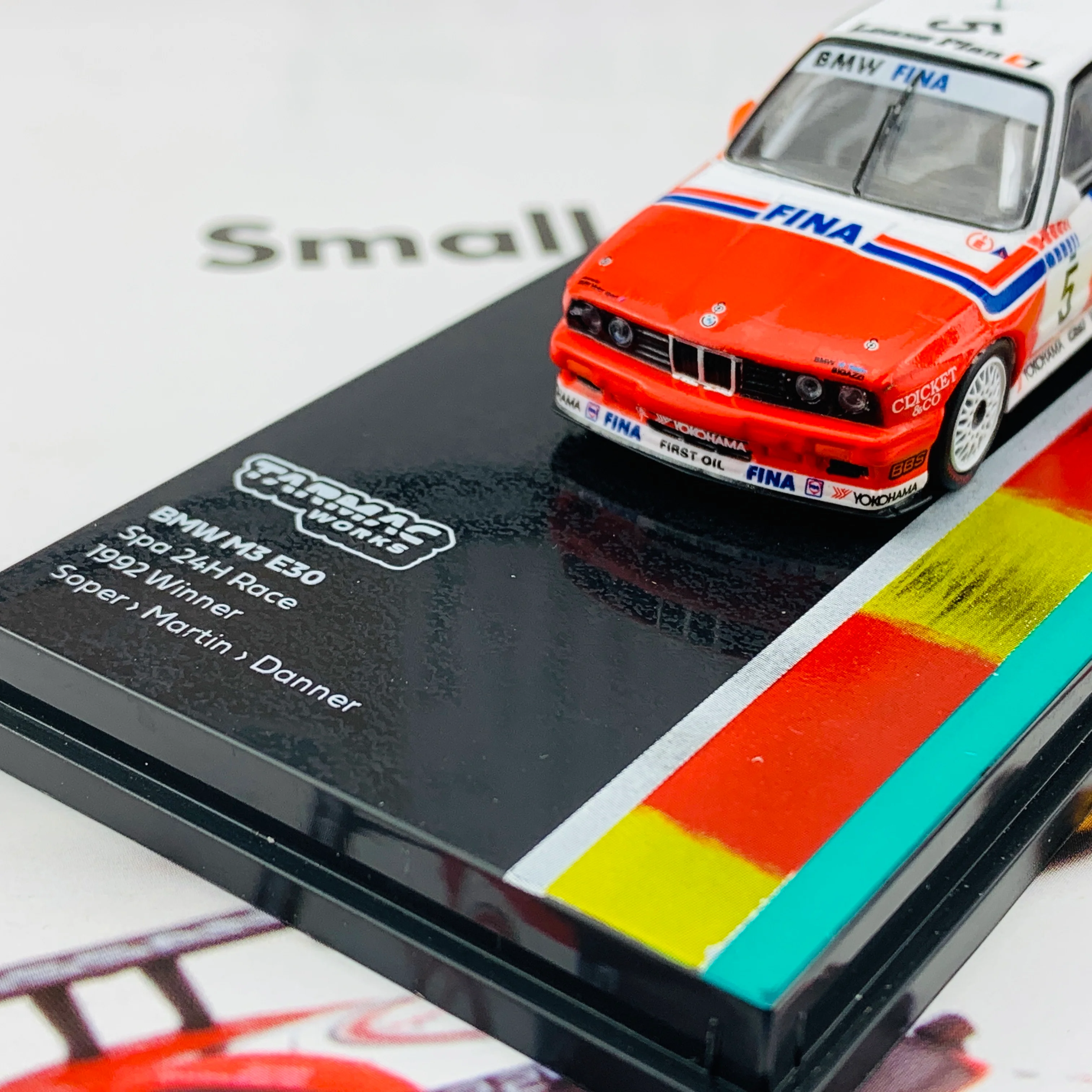 Tarmac Works 1/64 BMW M3 E30  Spa 24hours Race 1992 Winner Soper / Martin / Danner (Decal included) T64-009-92SPA05 - Image 3