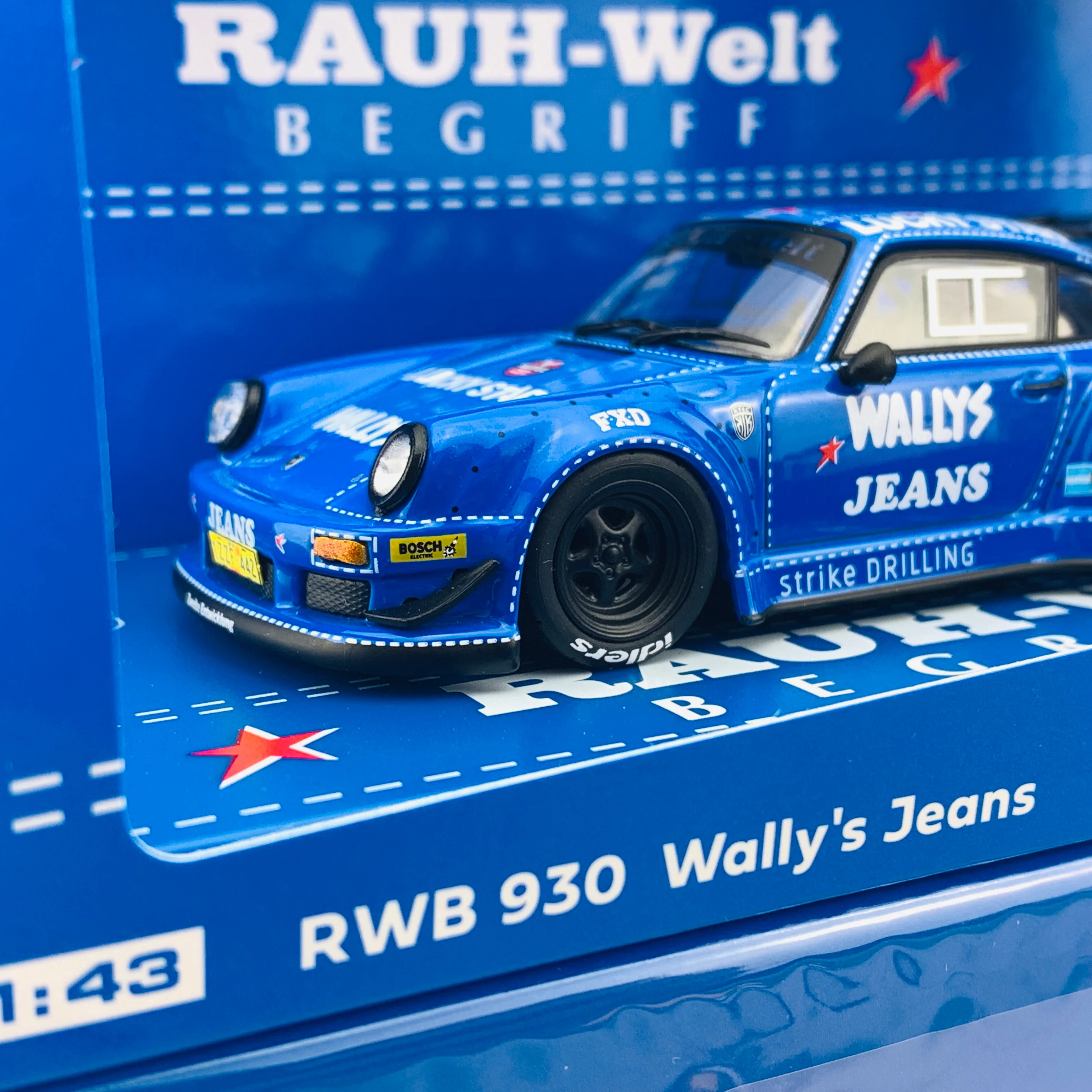 Tarmac Works 1/43 RWB 930 Wally's Jeans T43-013-WJ - Image 3