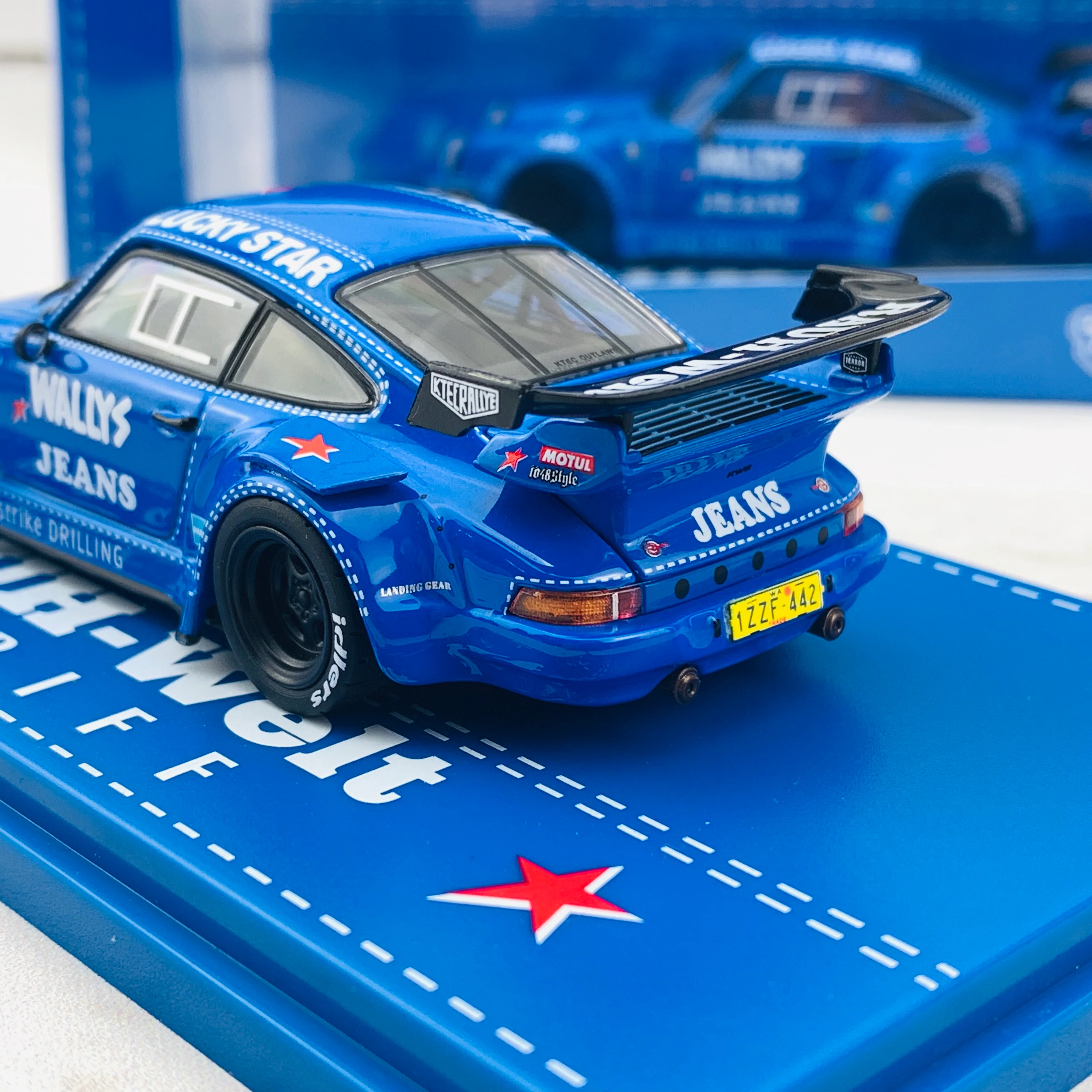 Tarmac Works 1/43 RWB 930 Wally's Jeans T43-013-WJ - Image 4