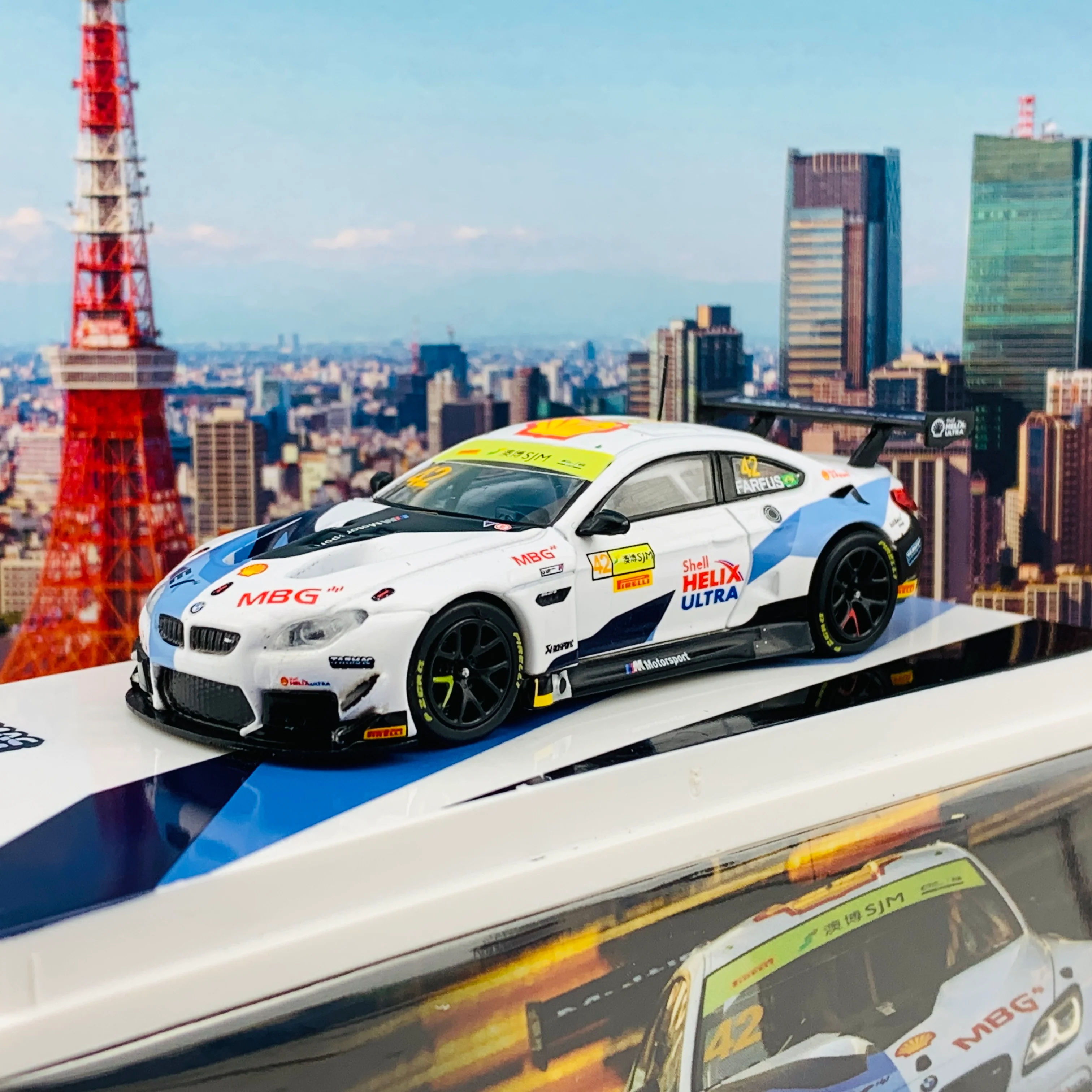 Tarmac Works 1/64 BMW M6 GT3 Macau GT Cup - FIA GT World Cup 2019 Augusto Farfus T64-020-19MGP42 - Image 2