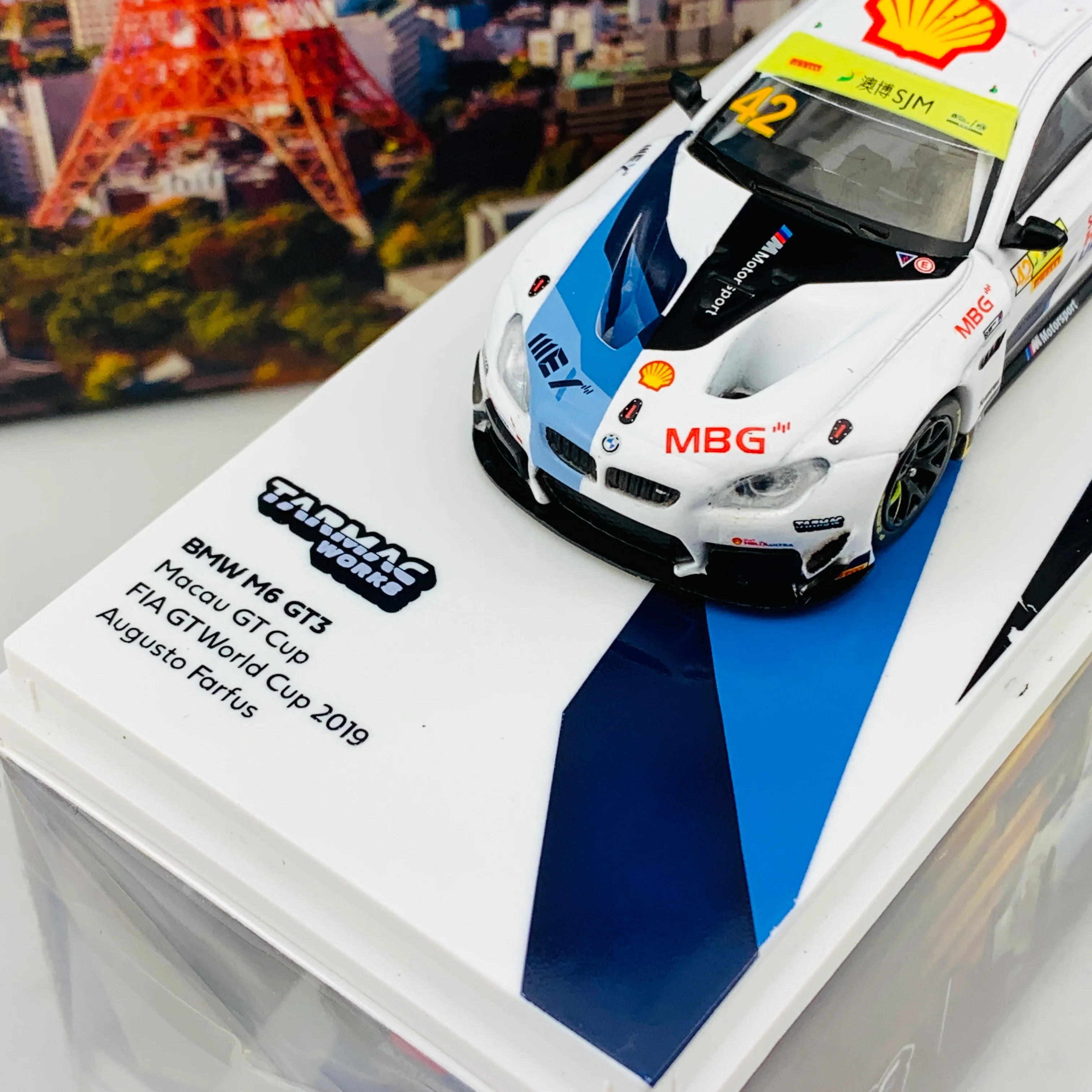 Tarmac Works 1/64 BMW M6 GT3 Macau GT Cup - FIA GT World Cup 2019 Augusto Farfus T64-020-19MGP42 - Image 3