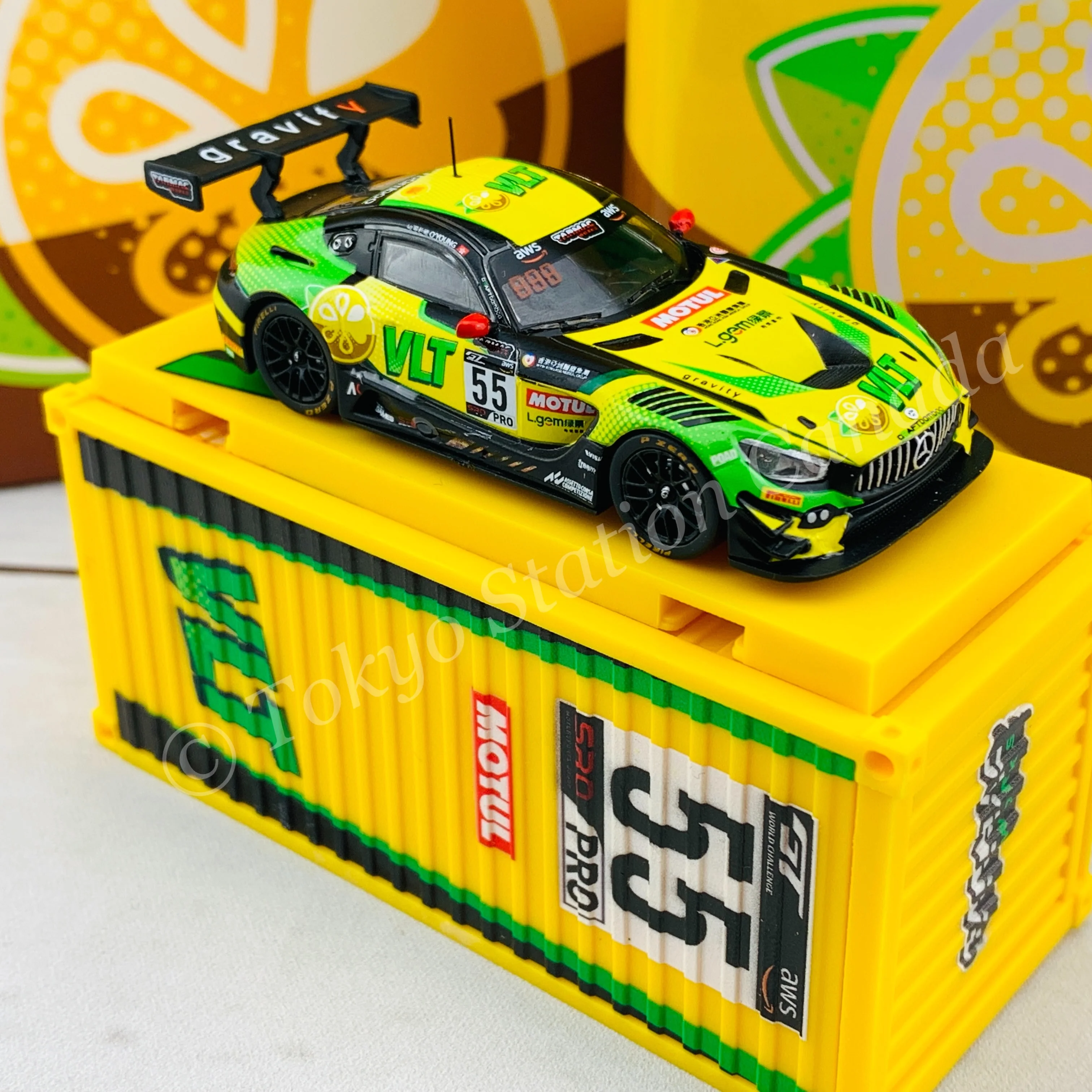 Tarmac Works 1/64 COLLAB64 Mercedes-AMG GT3 GT World Challenge Asia ESPORTS Championship 2020 Darryl O'Young with Metal Oil Can and Container T64-008-VLT - Image 5