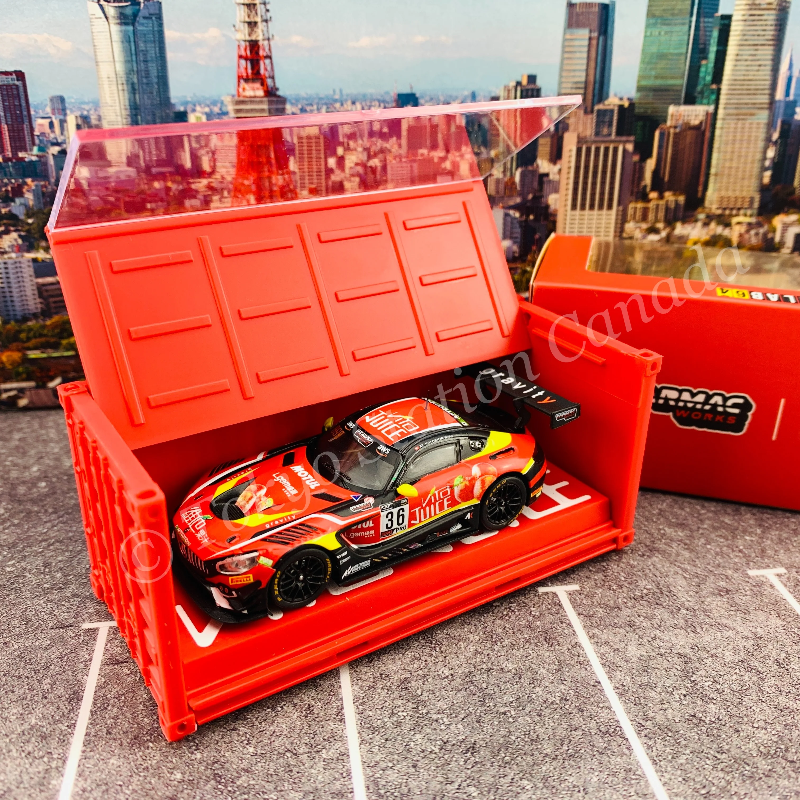 Tarmac Works 1/64 COLLAB64 Mercedes-AMG GT3 GT World Challenge Asia ESPORTS Championship 2020 Matt Solomon (With Container) T64-008-JUICE - Image 6