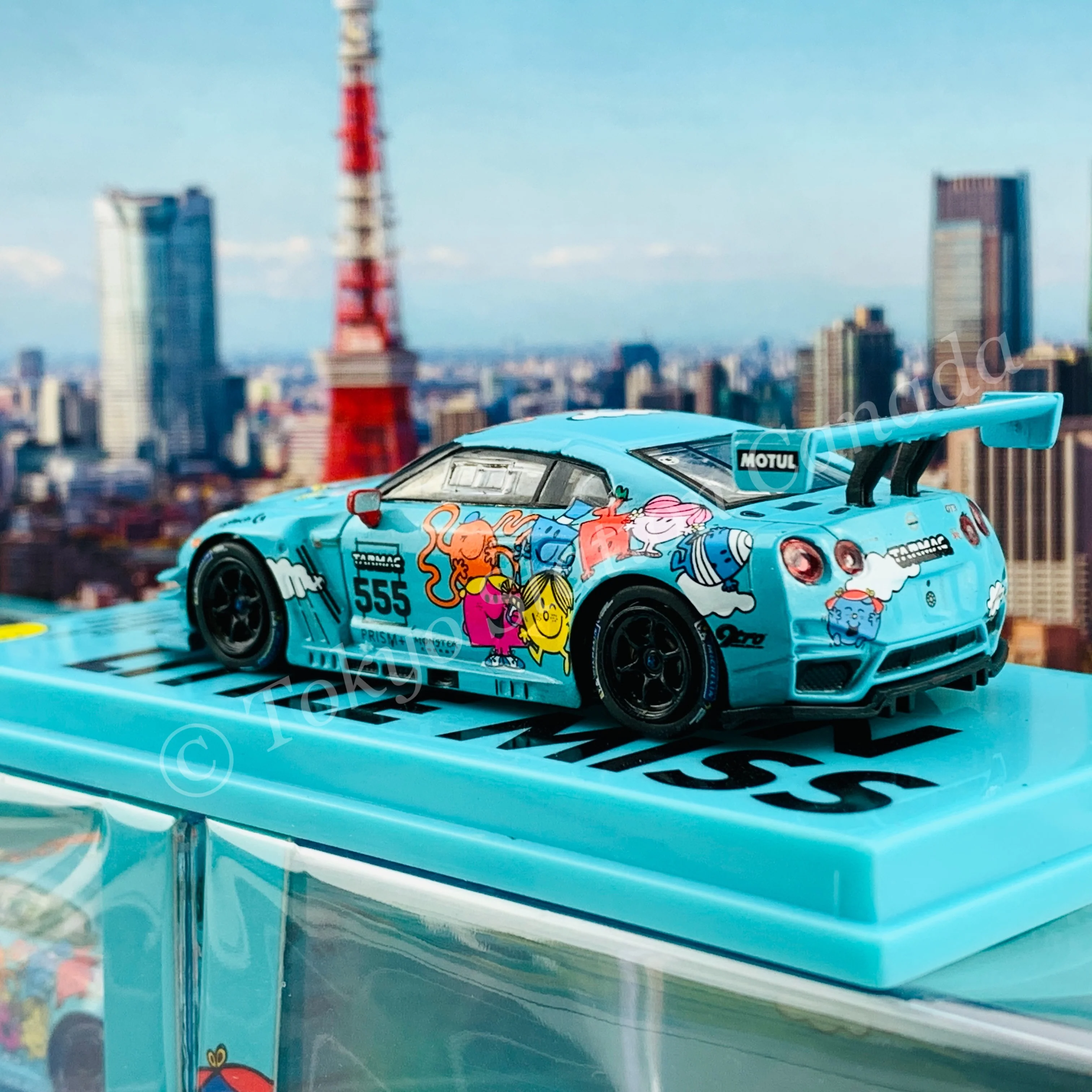 Tarmac Works 1/64 COLLAB64 Nissan GTR Nismo GT3 Legion of Racers 2020 Overall Champion Mr. Men Little Miss T64-005-MR - Image 5