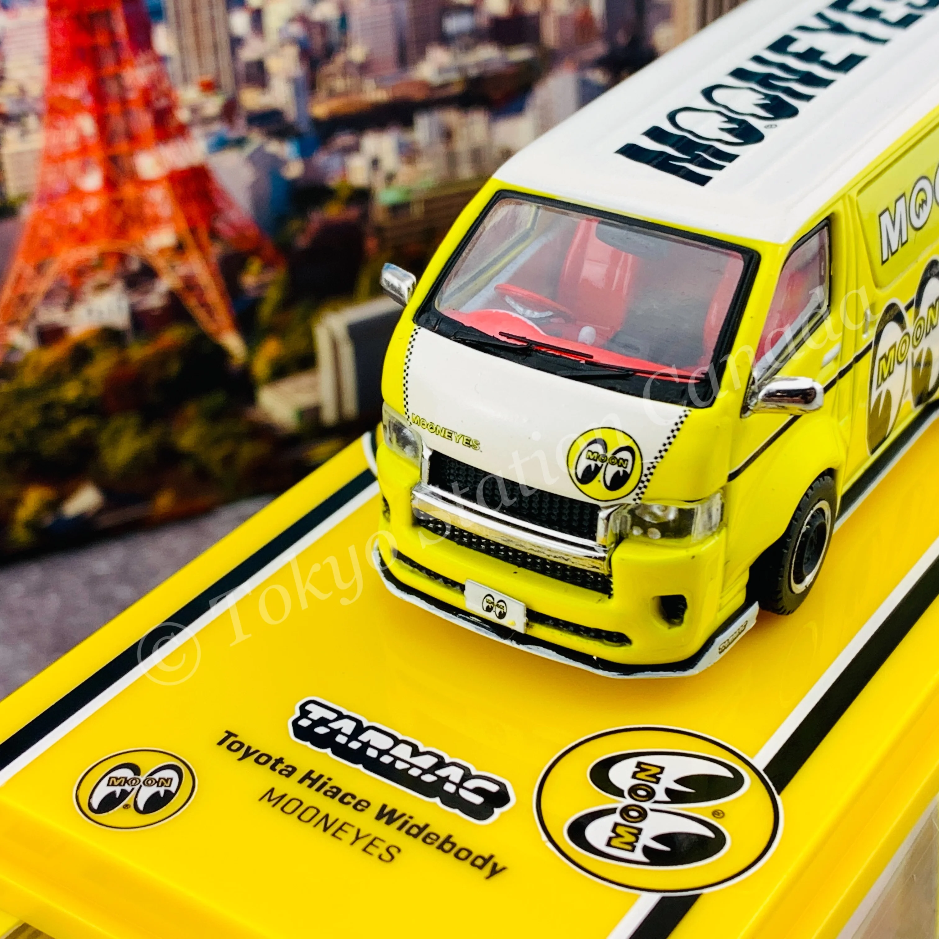 Tarmac Works 1/64 COLLAB64 Toyota Hiace Widebody Mooneyes *** Collaboration with Mooneyes *** T64-038-ME - Image 3