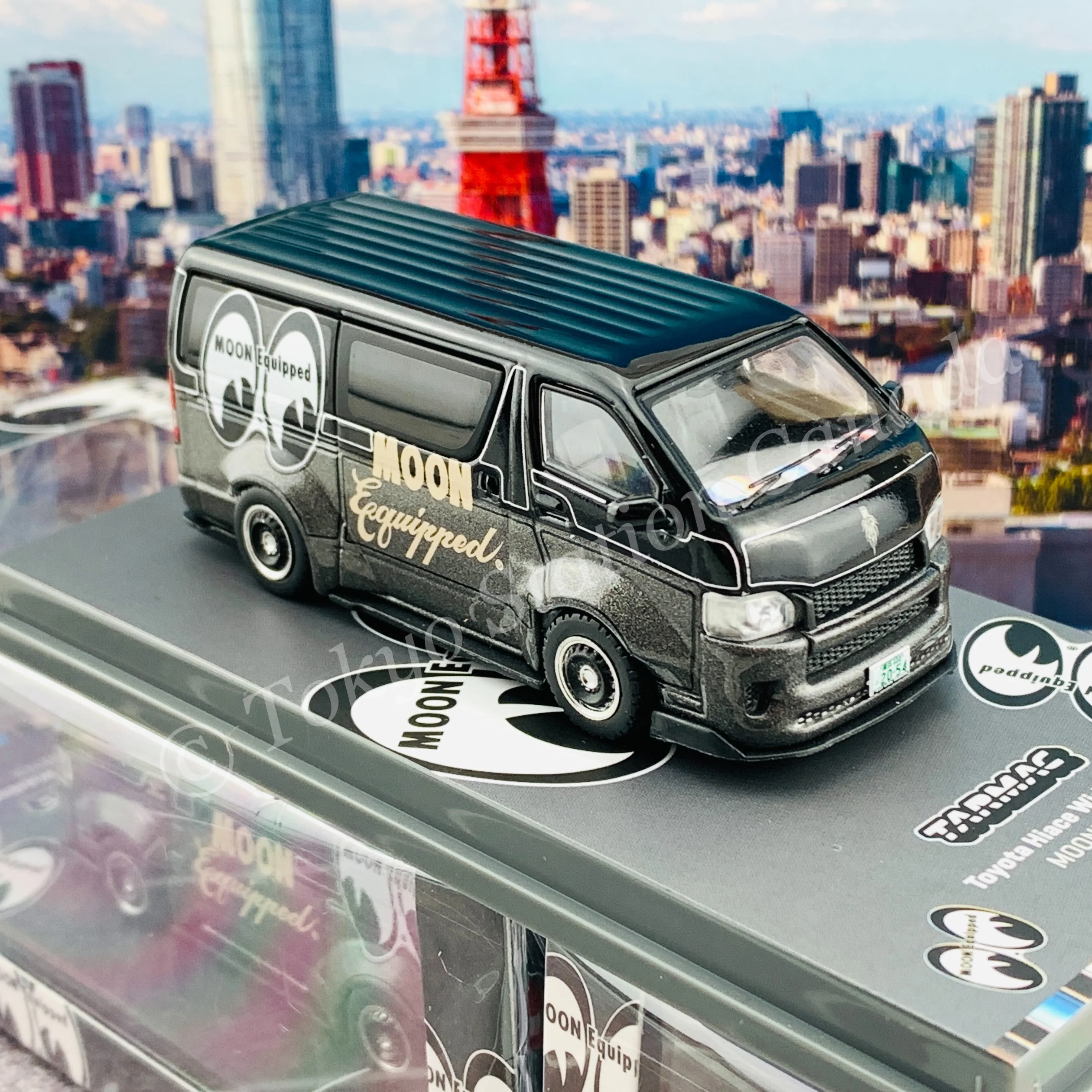 Tarmac Works 1/64 COLLAB64 Toyota Hiace Widebody Mooneyes T64-038-ME2 - Image 5