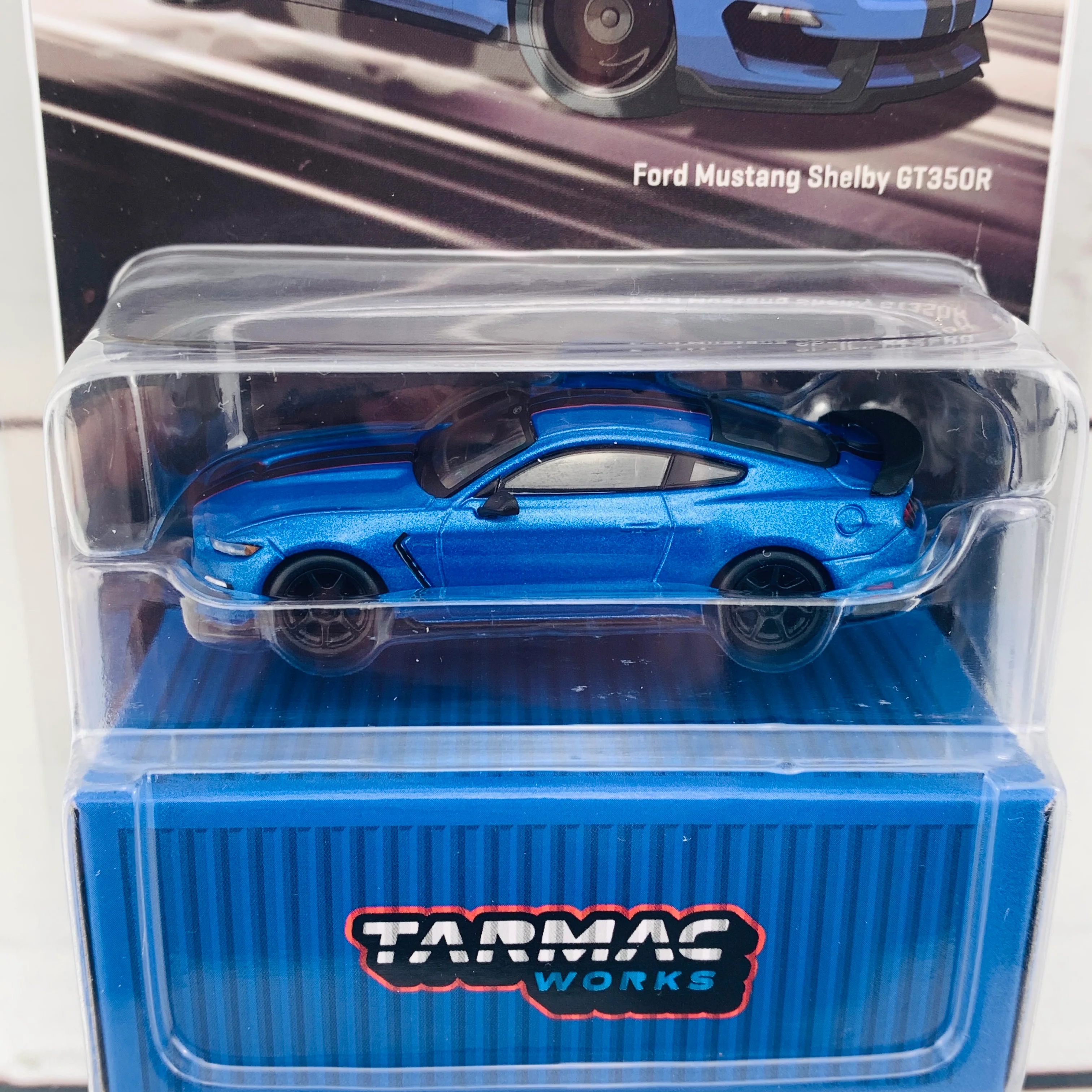 Tarmac Works 1/64 Global Collection Ford Mustang Shelby GT350R Blue Metallic T64G-0011-BL - Image 2