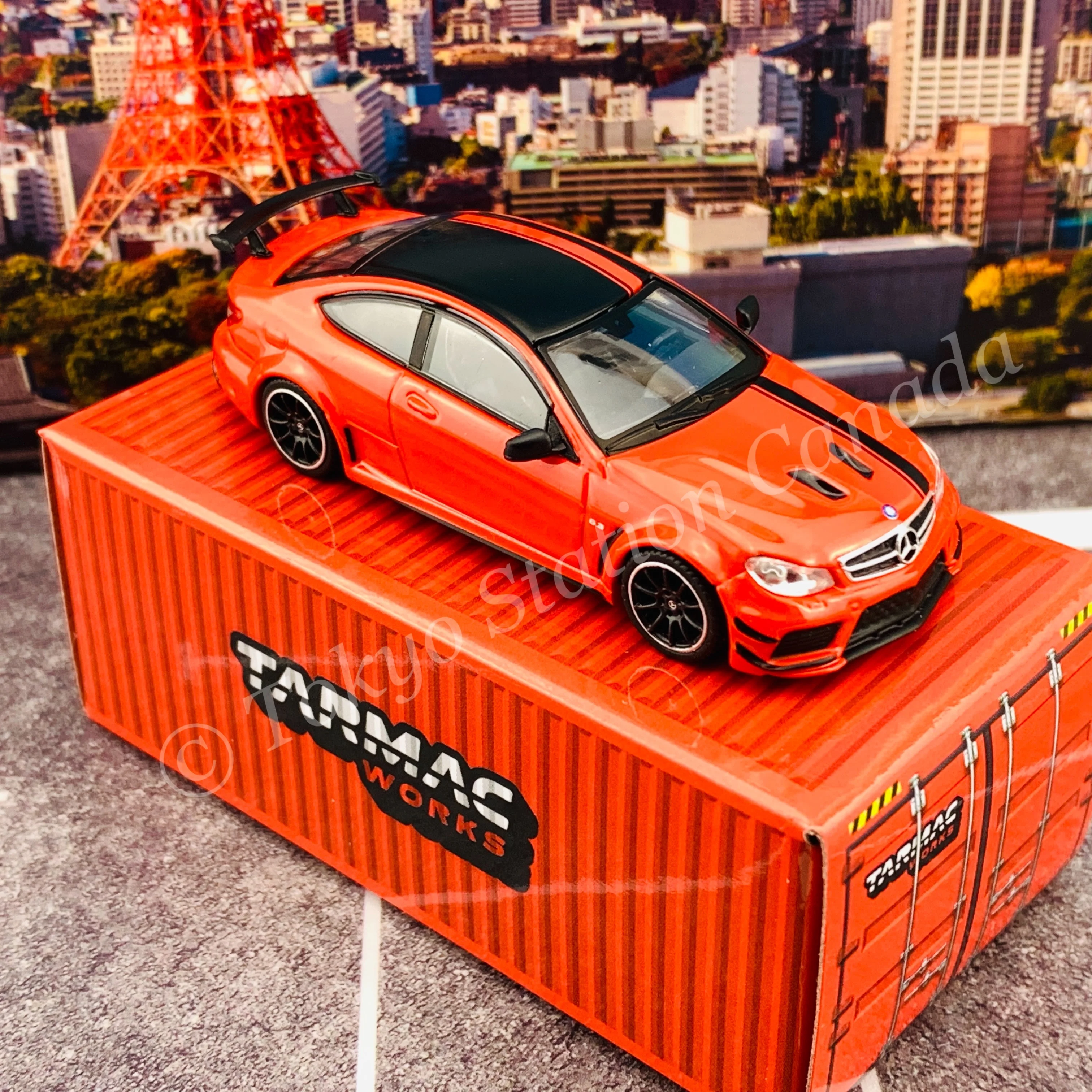 Tarmac Works 1/64 Global Collection Mercedes-Benz C63 AMG Coupé Black Series Red T64G-009-RE - Image 5