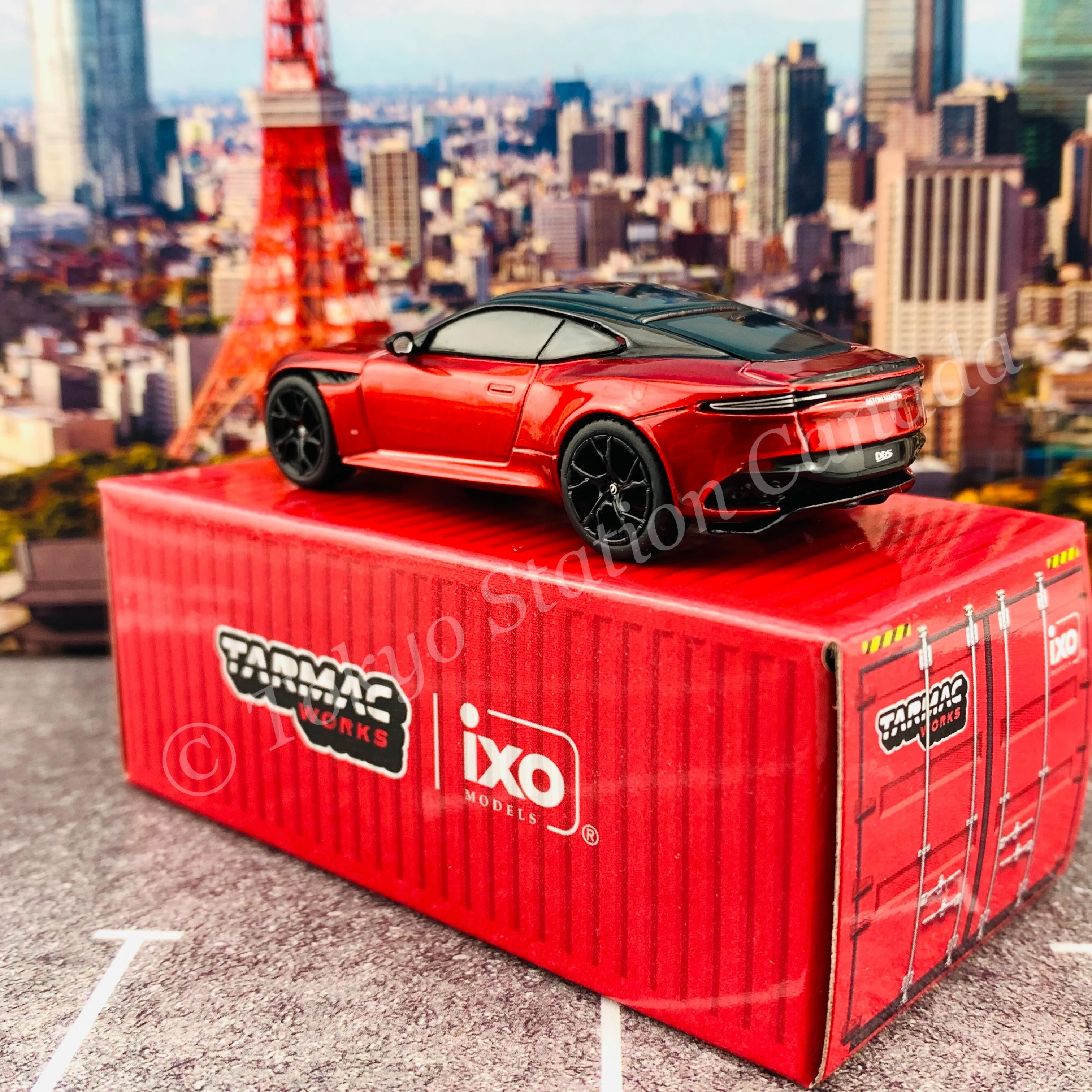 Tarmac Works 1/64 Global64 Aston Martin DBS Superleggera Red Metallic T64G-004-RE - Image 5