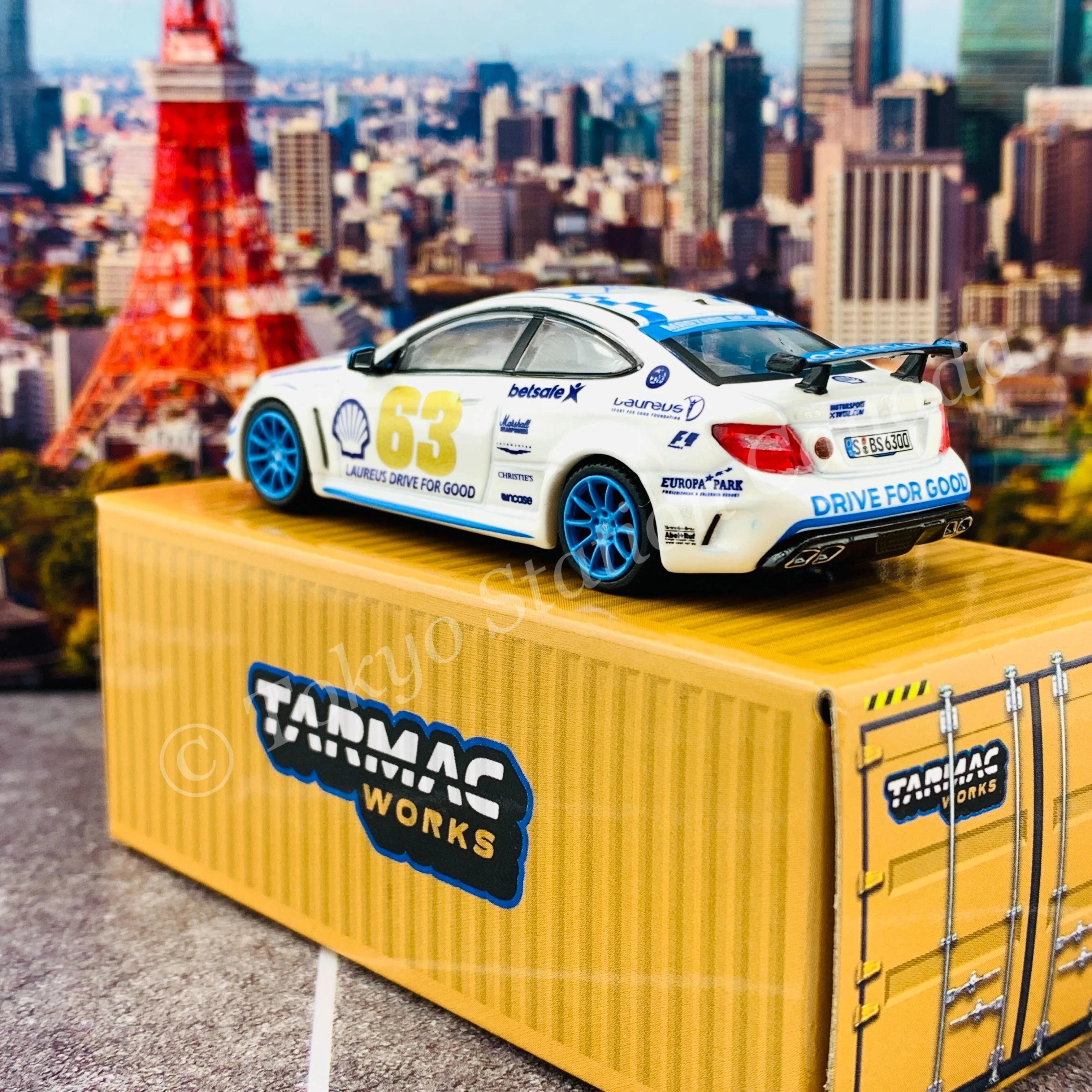 Tarmac Works 1/64 Global64 Mercedes-Benz C63 AMG Black Series GUMBALL 3000 2016 T64G-009-GB - Image 6