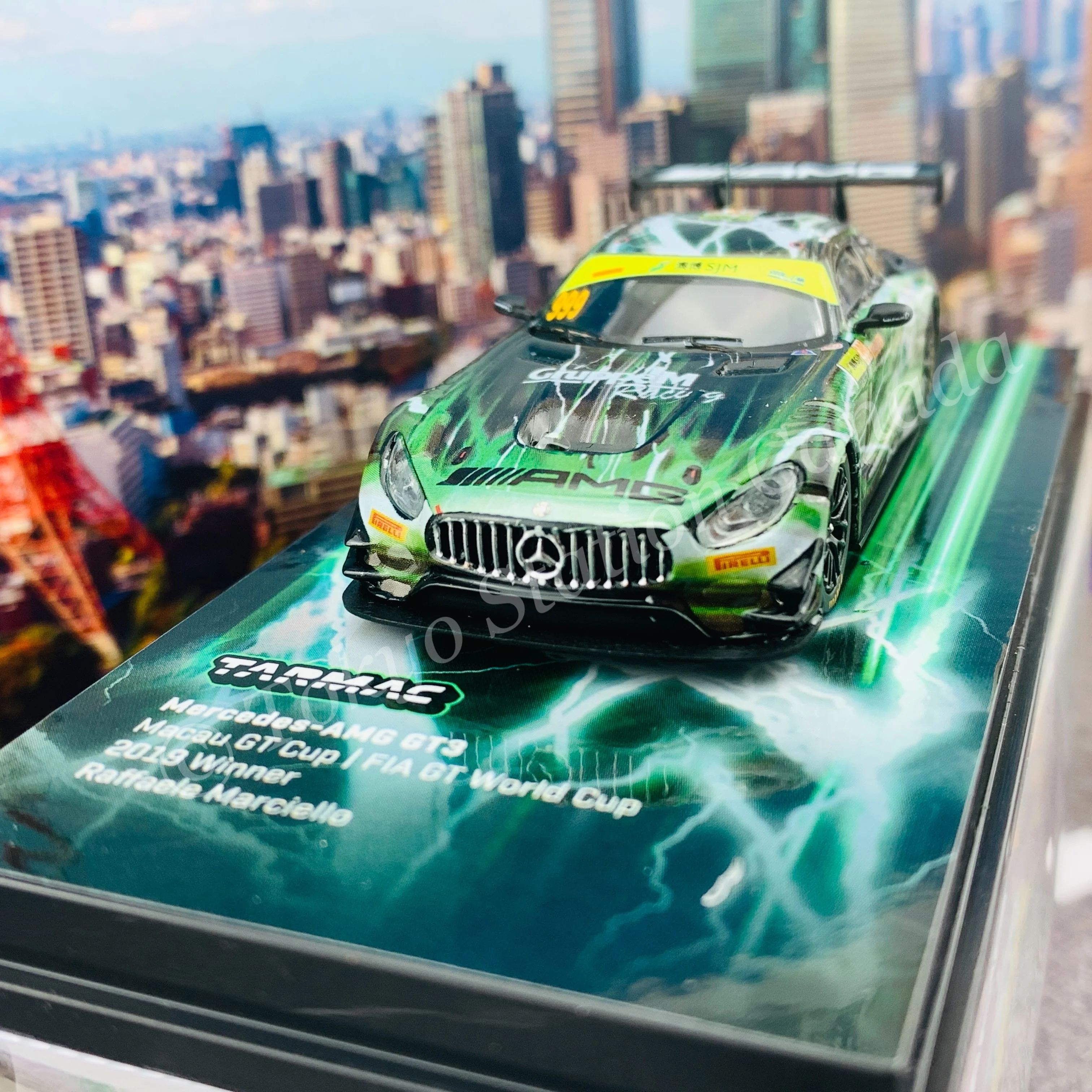 TARMAC WORKS 1/64 HOBBY64 Mercedes-AMG GT3 Macau GT Cup - FIA GT World Cup 2019 Winner Raffaele Marciello T64-008-19MGP999 - Image 3