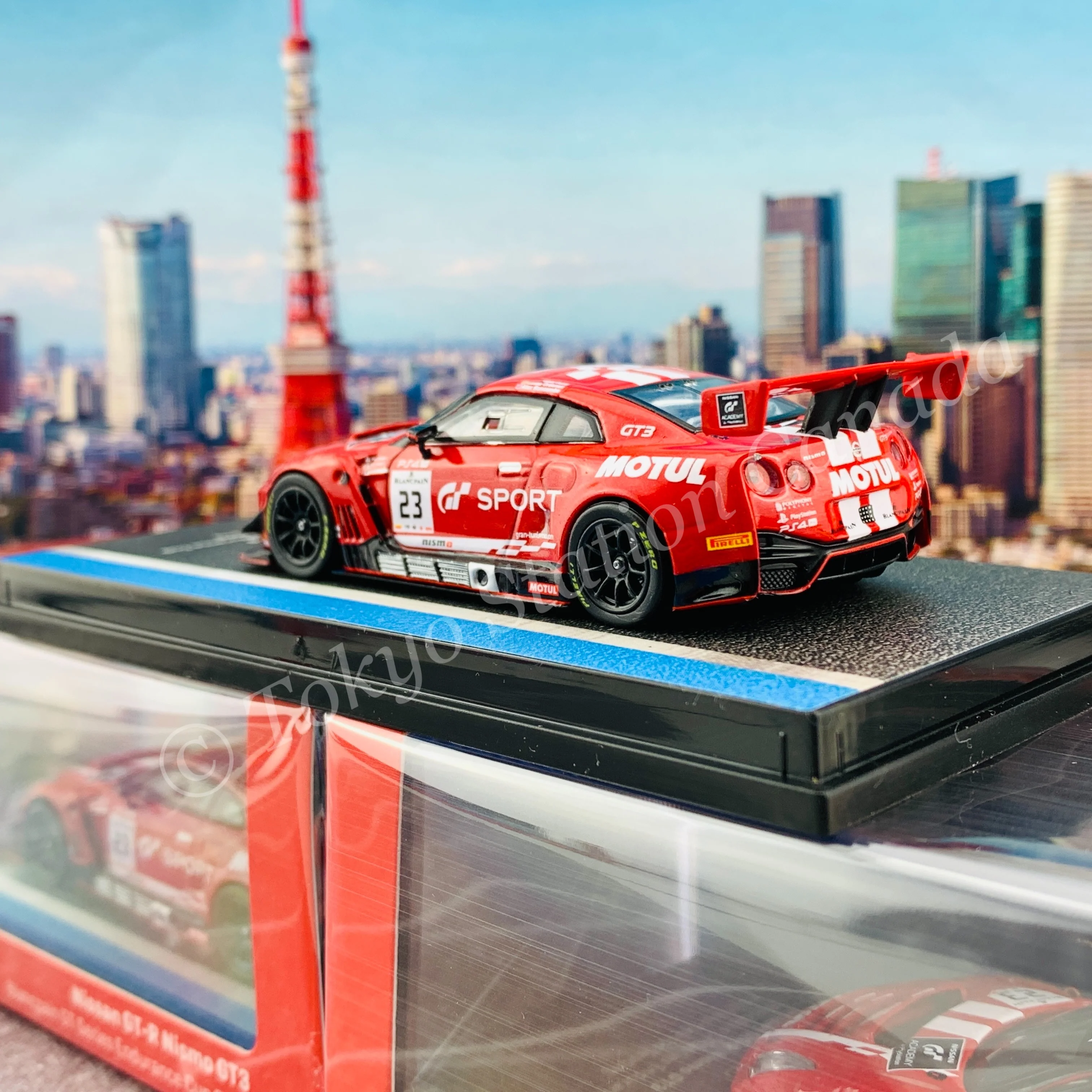 Tarmac Works 1/64 Hobby Collection Nissan GTR Nismo GT3 Blancpain GT Series Endurance Cup 2018 Pre-season Testing T64-035-18BGT23 - Image 5