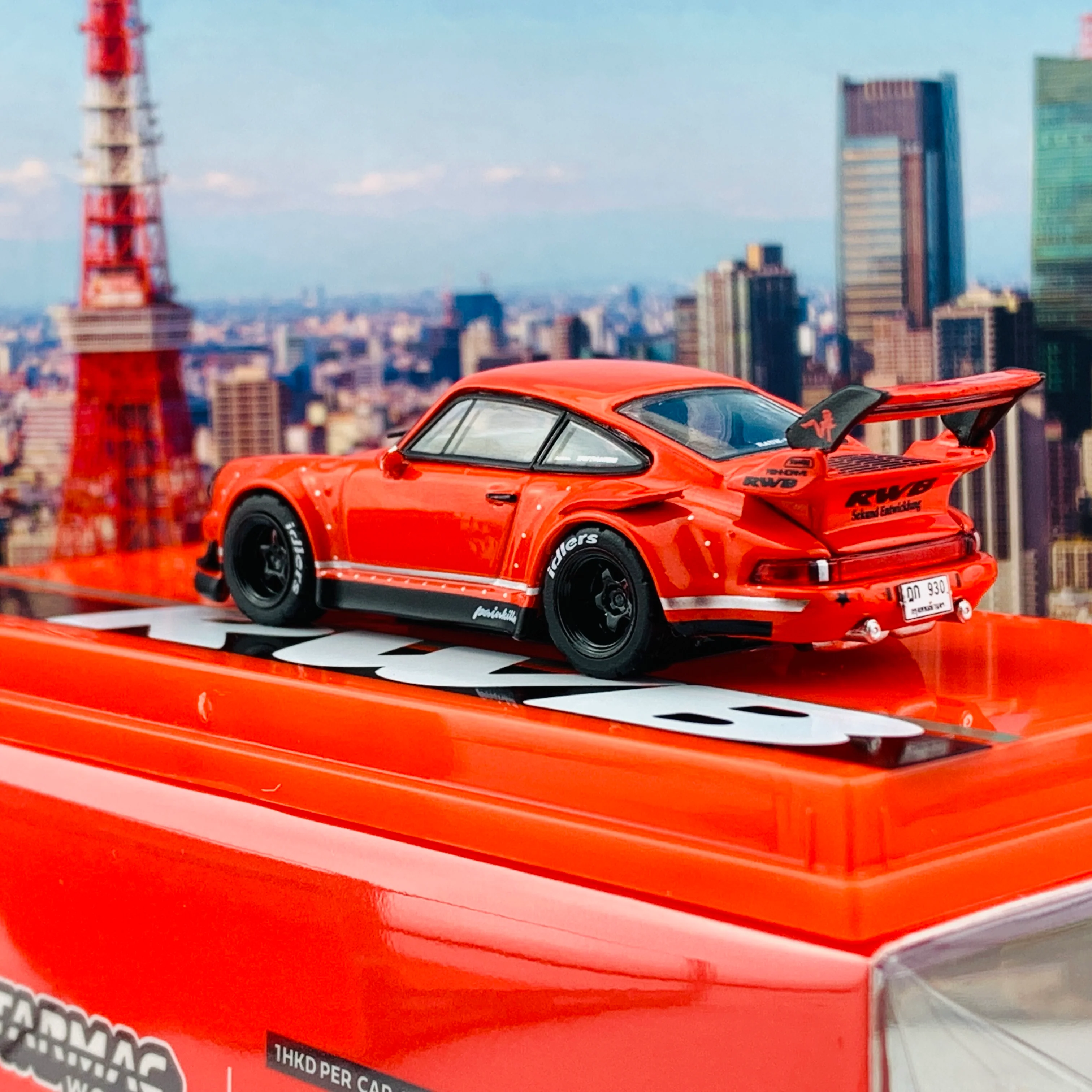 Tarmac Works 1/64 Hobby Collection RWB 930 PAINKILLER Version 2 T64-015-RE2 - Image 4