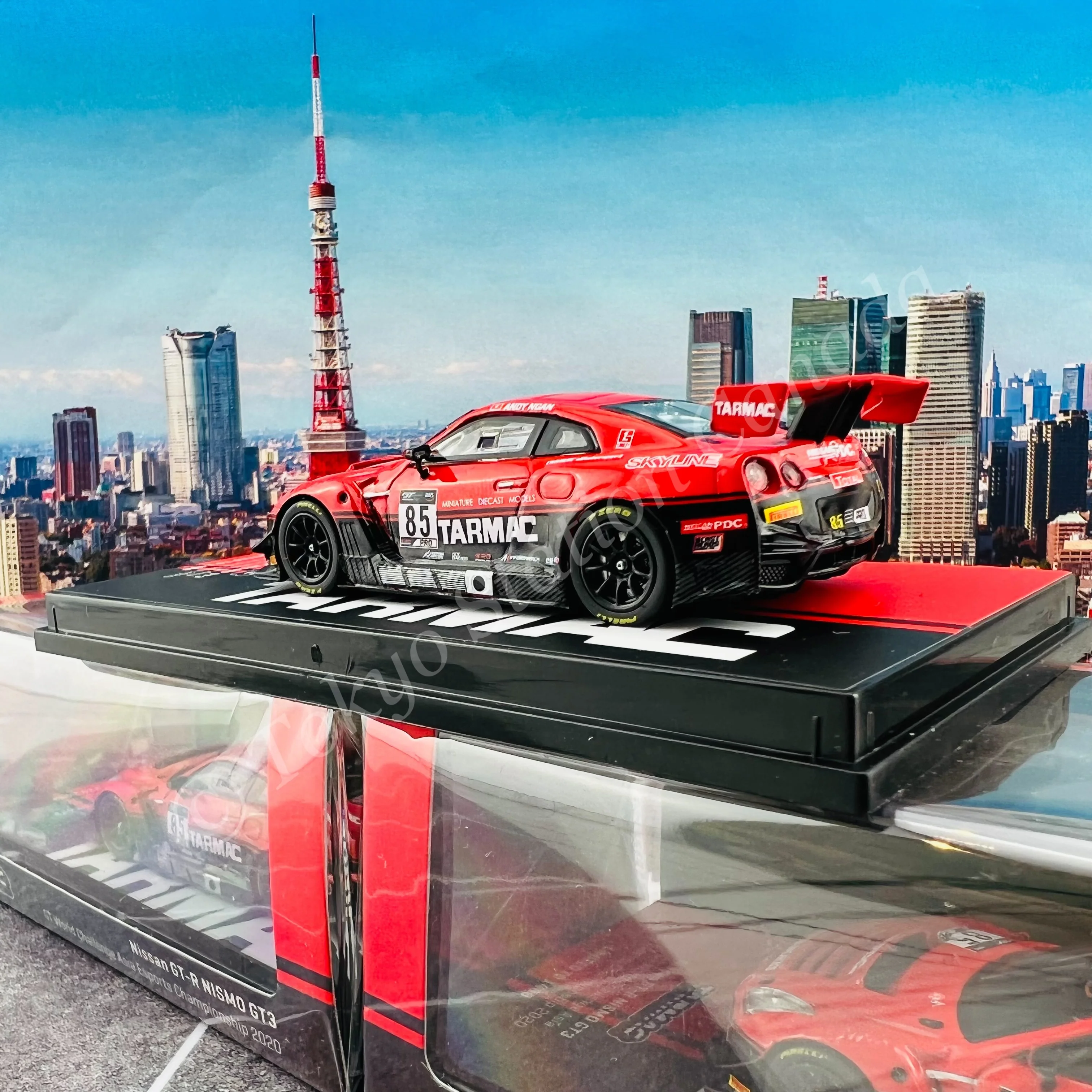 TARMAC WORKS 1/64 HOBBY64 Nissan GT-R NISMO GT3 GT World Challenge Asia ESPORTS Championship 2020  Tarmac eMotorsports Andy Ngan T64-035-ANDY - Image 4