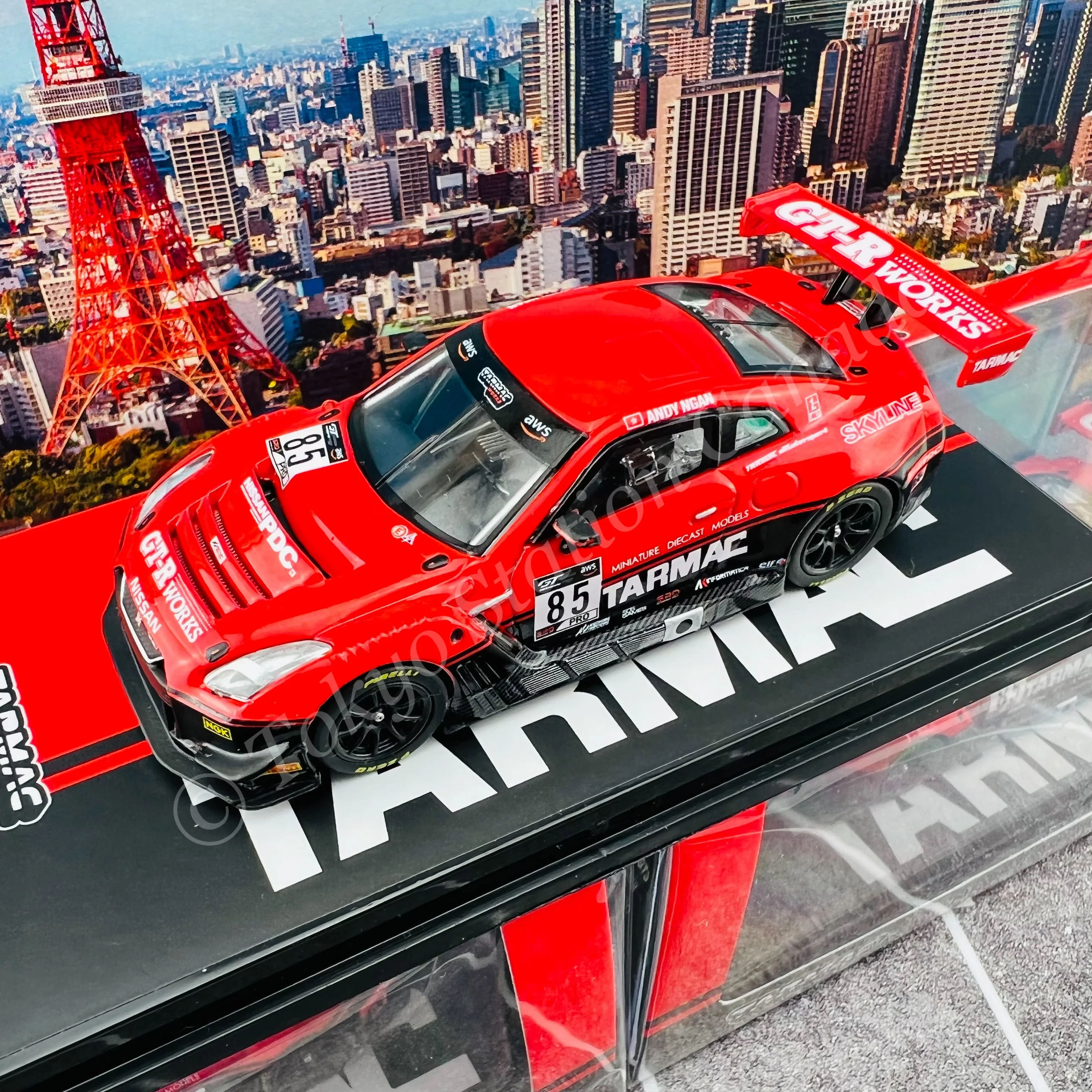 TARMAC WORKS 1/64 HOBBY64 Nissan GT-R NISMO GT3 GT World Challenge Asia ESPORTS Championship 2020  Tarmac eMotorsports Andy Ngan T64-035-ANDY - Image 5