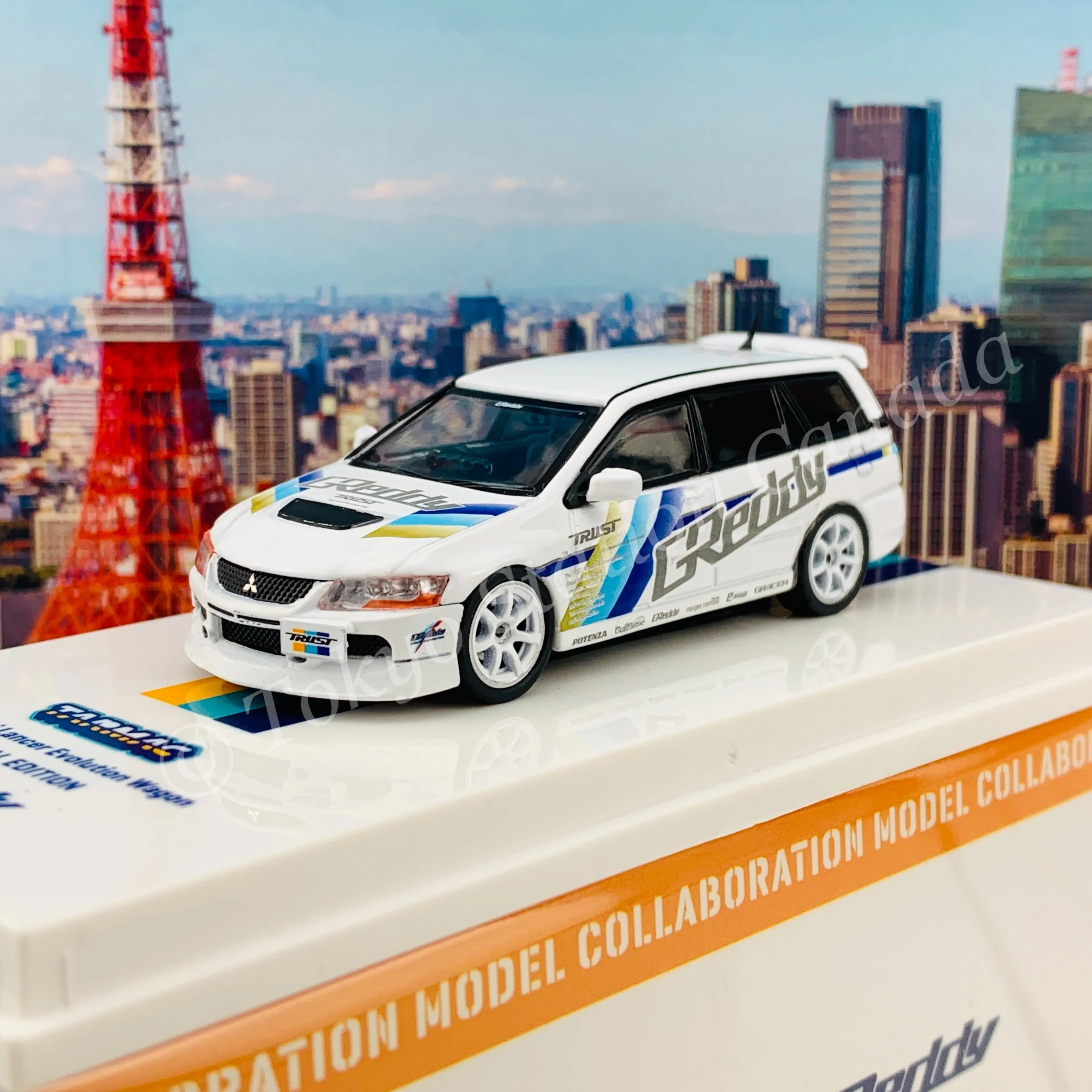 Tarmac Works 1/64 Mitsubishi Lancer Evolution Wagon GReddy "2021 Tokyo Auto Salon Special" T64-042-GDY - Image 2