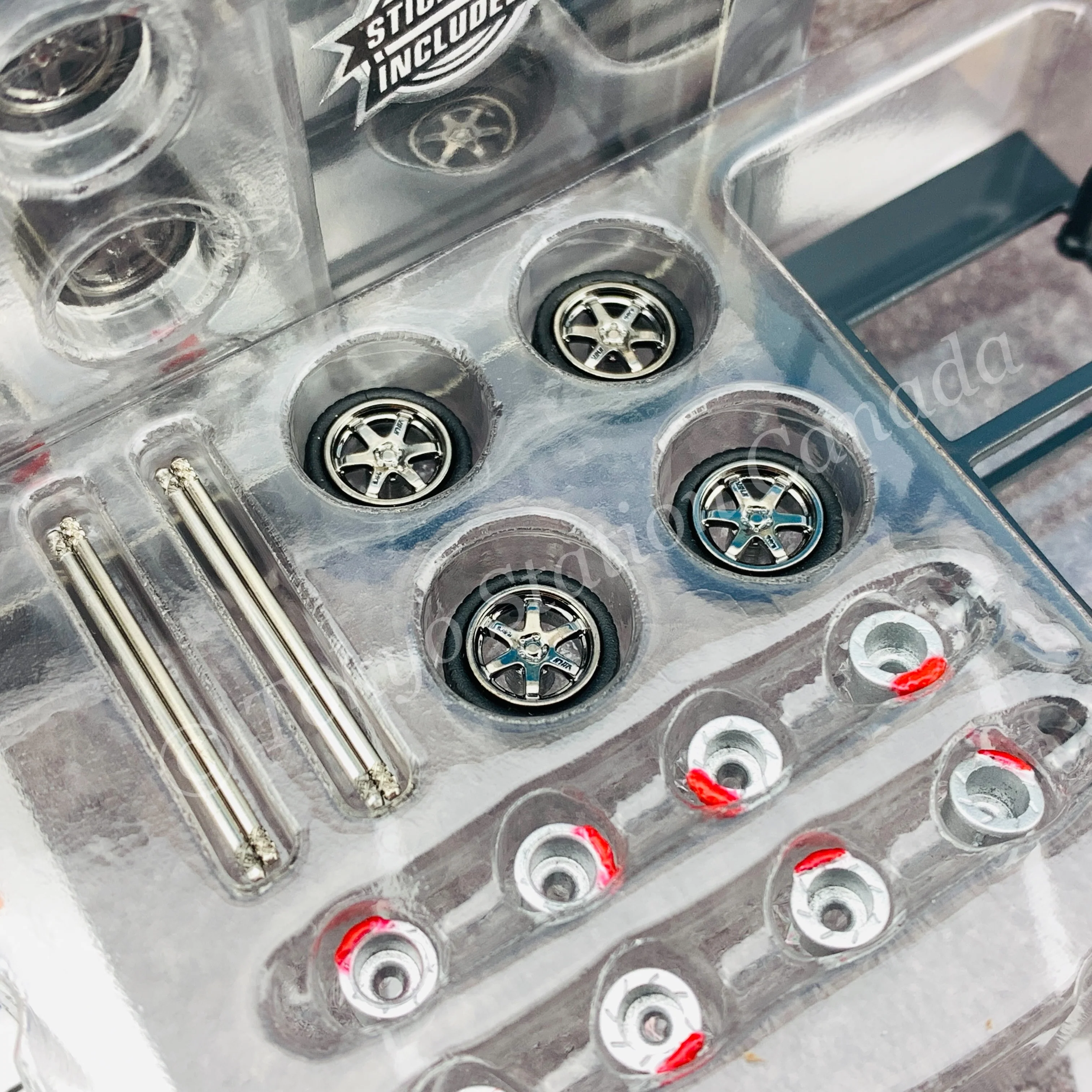 Tarmac Works 1/64 PARTS64 Rays TE37  Polished *Include: 4 Rims / 4 Tires / 4 Axis / 2 sets of spacers / Tire Rack / Sticker T64W-002-PL - Image 2
