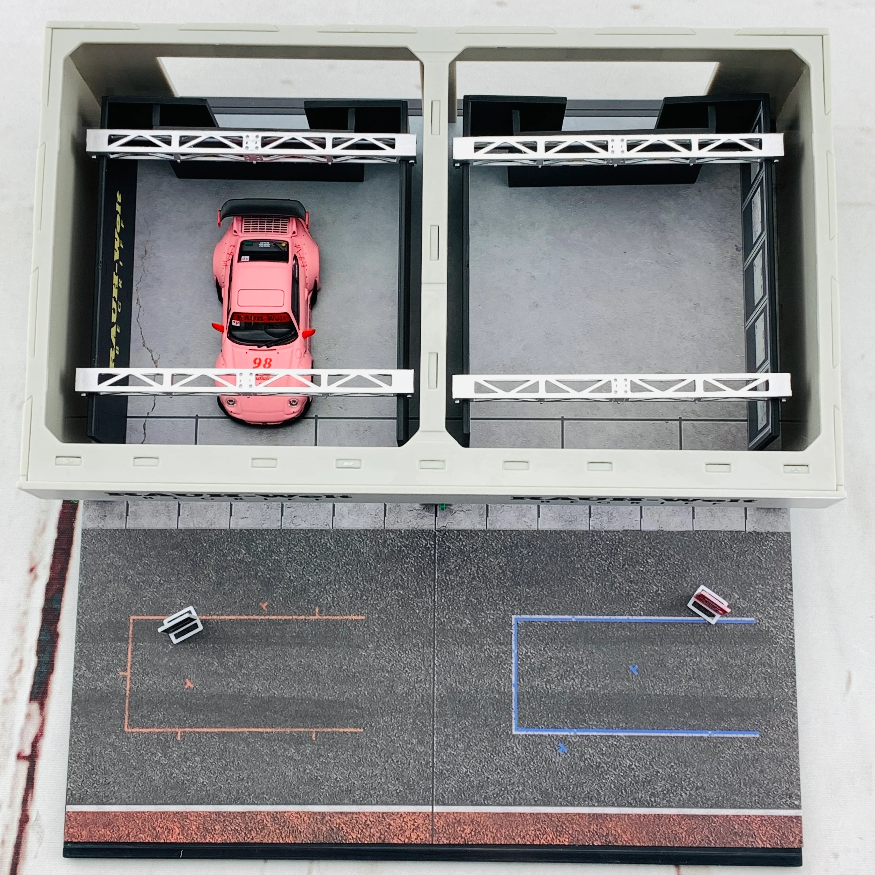 Tarmac Works 1/64 Pit Garage Diorama - RWB - PART64 T64D-001-RWB Includes exclusive model T64-017-HO RWB 993 Hooters - Image 7