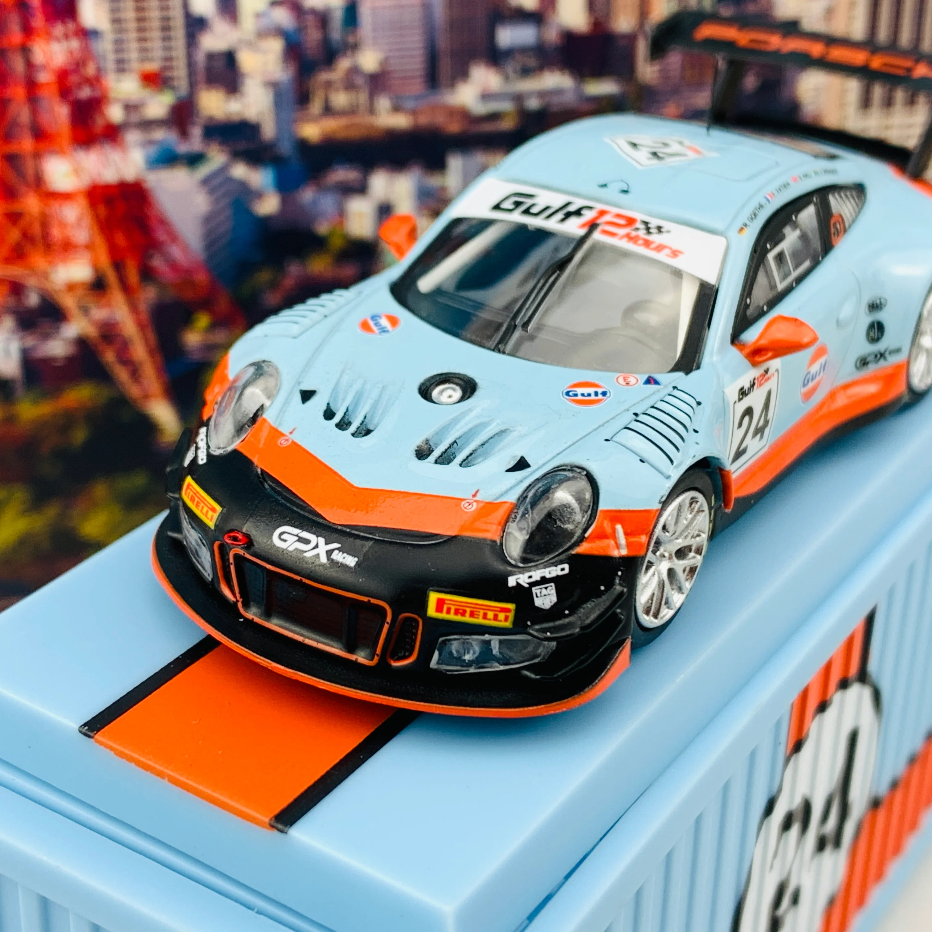 Tarmac Works 1/64 Porsche 911 GT3 R (991) GULF 12h 2018  Goethe / Hall / Fatien / Grogor *** With Container ***  T64-032-18GULF - Image 3