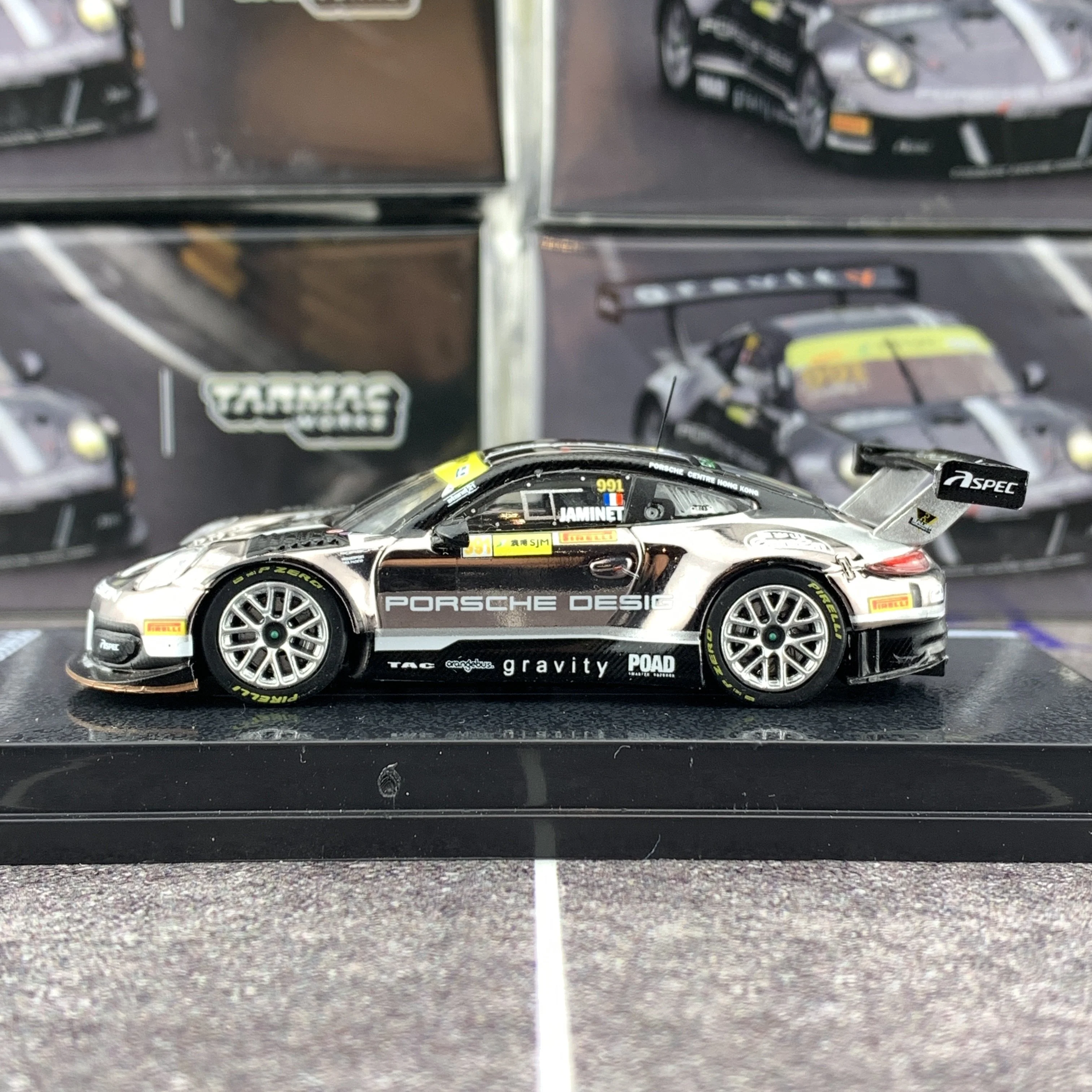 Tarmac Works 1/64 Porsche 911 GT3 R Macau GT Cup - FIA GT World Cup 2018  Mathieu Jaminet T64-032-18MGP991 - Image 2