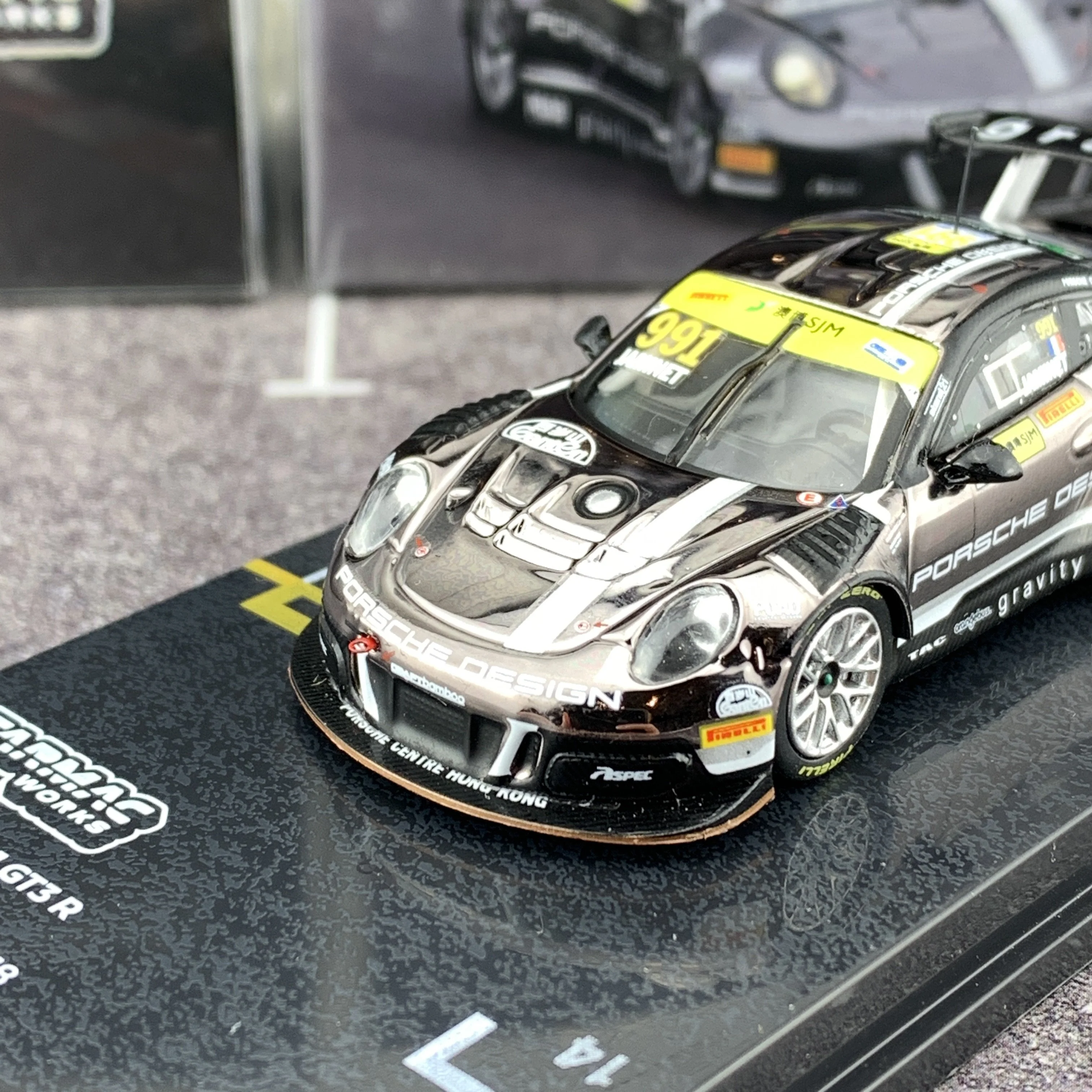 Tarmac Works 1/64 Porsche 911 GT3 R Macau GT Cup - FIA GT World Cup 2018  Mathieu Jaminet T64-032-18MGP991 - Image 3
