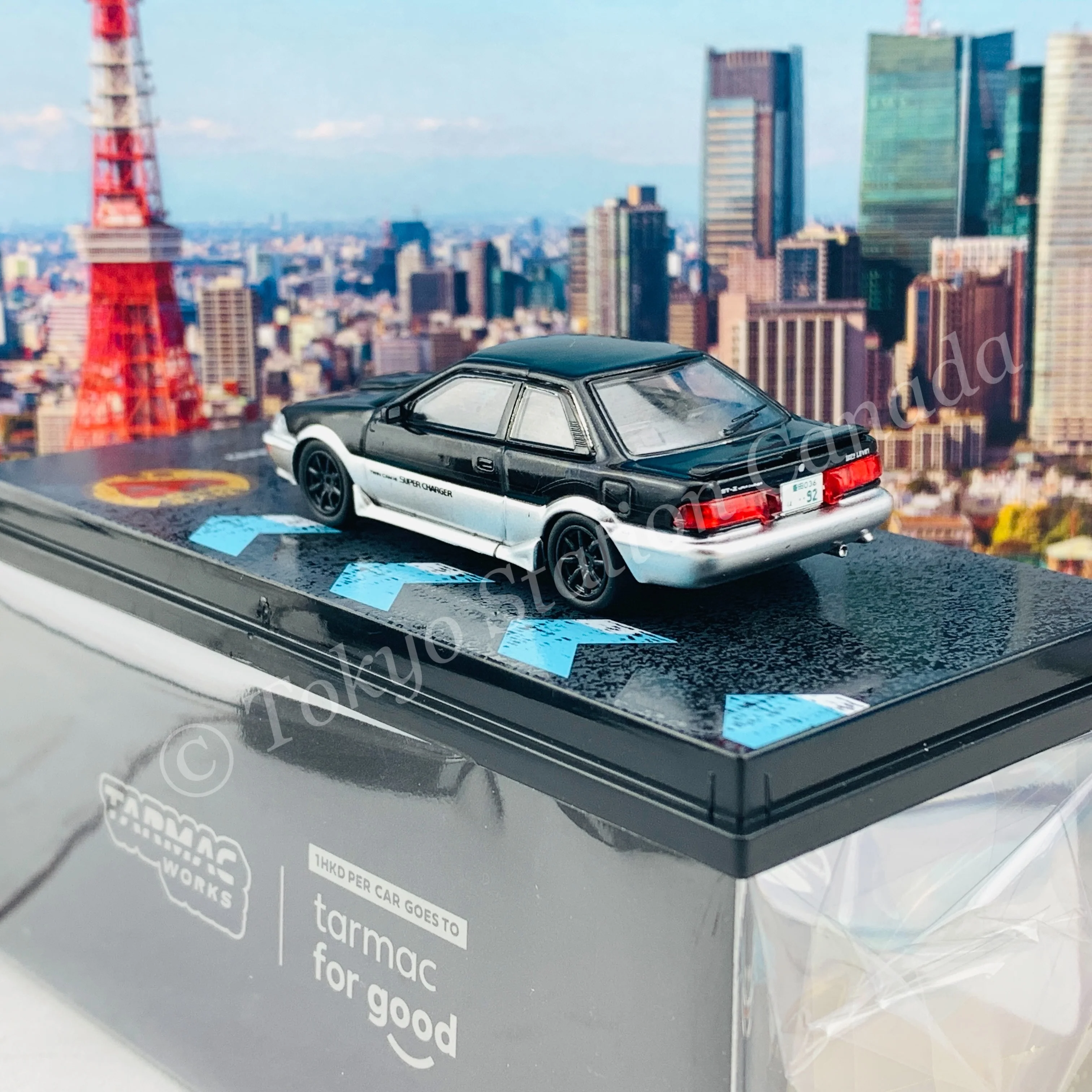 Tarmac Works 1/64 Toyota Corolla Levin AE92 Black / Grey T64R-036-BLK - Image 5