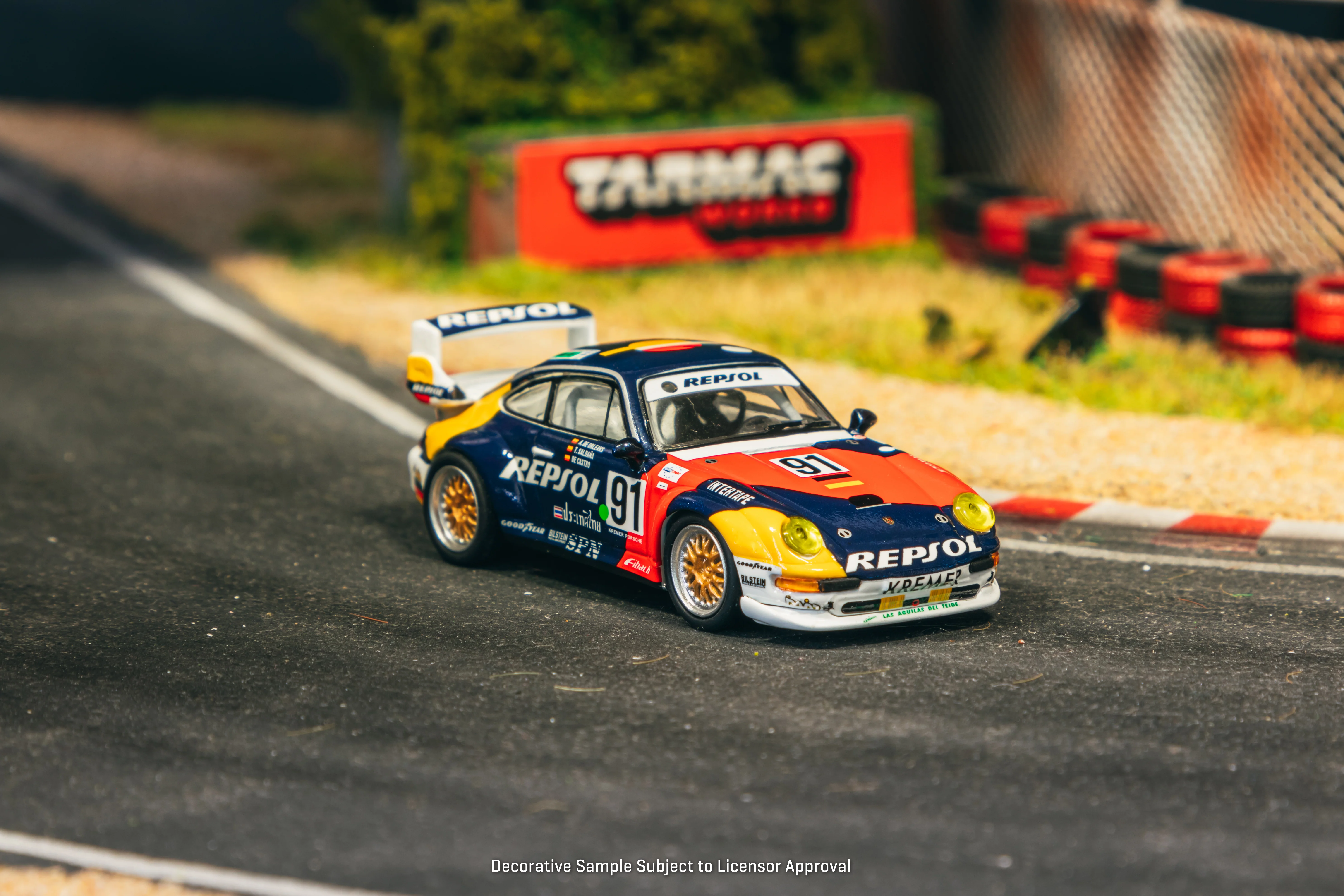TARMAC WORKS COLLAB6464 1/64 Porsche 911 GT2 24h LE MANS 1995 #91 T64S-004-REP - Image 2