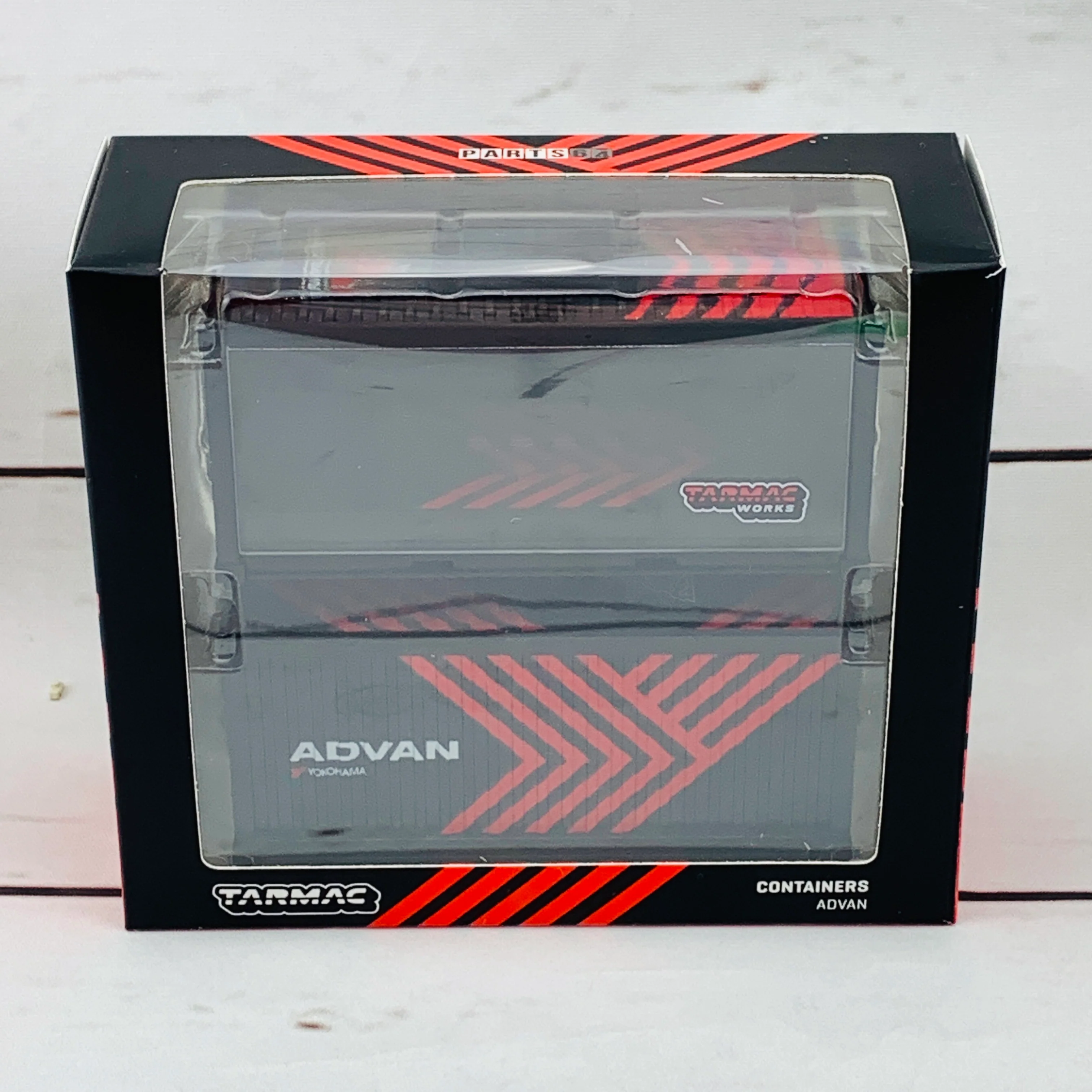 Tarmac Works Container ADVAN Base Set of 2 T64C-001-ADV - Image 2