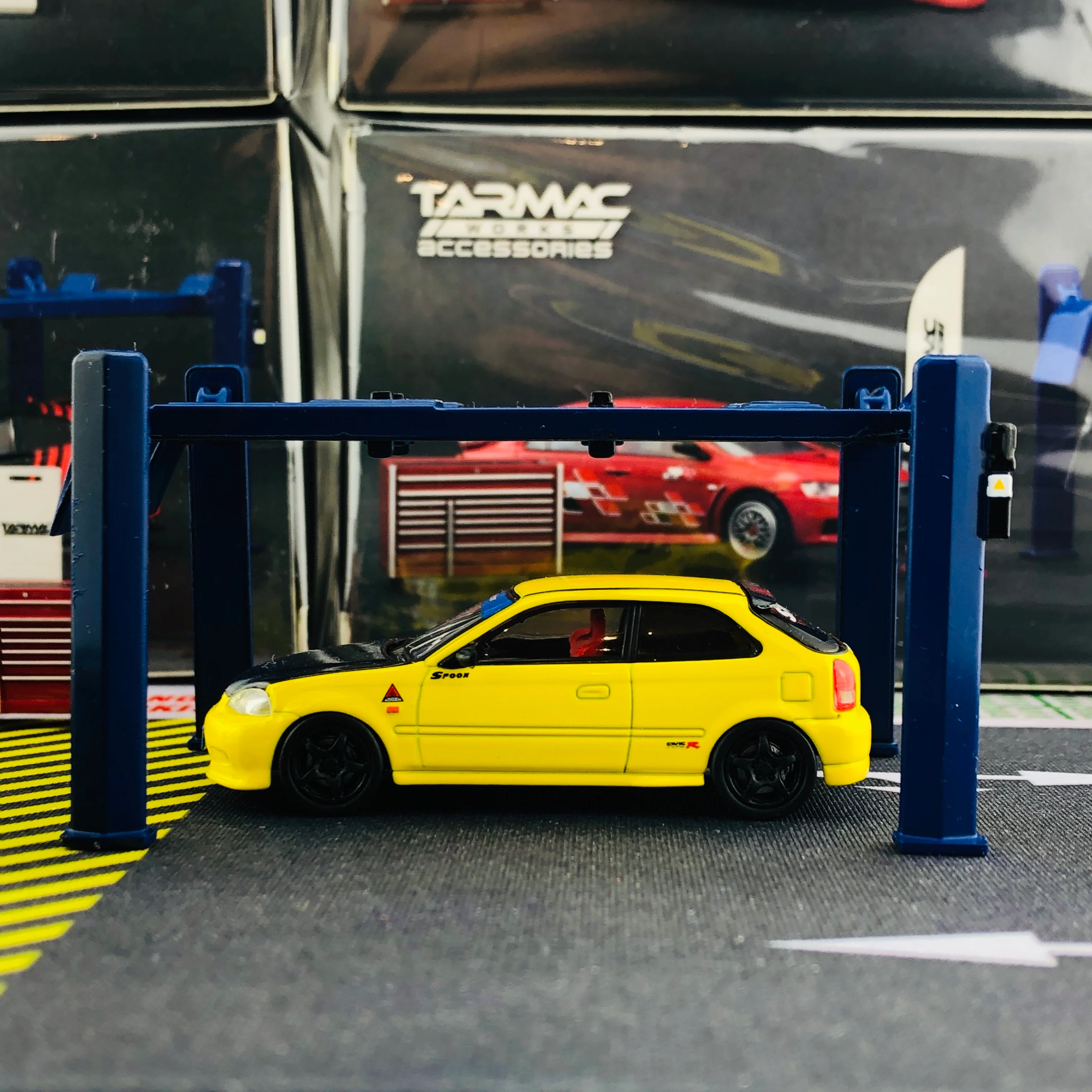 Tarmac Works 1/64 Garage Tool Set T64A-001-BL - Image 6