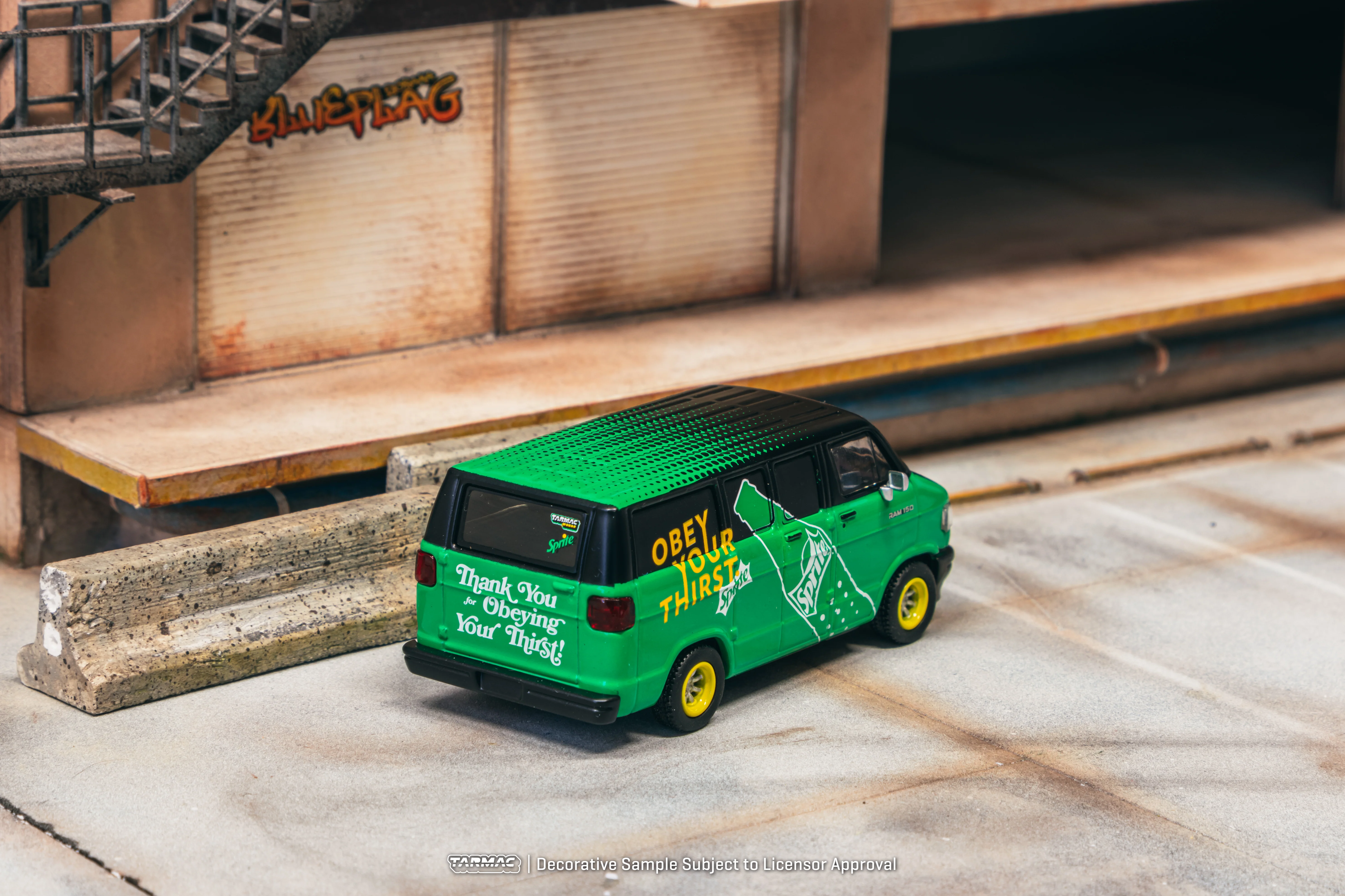 TARMAC WORKS GLOBAL64 1/64 Dodge Van Sprite Delivery Van T64G-TL032-SP - Image 2