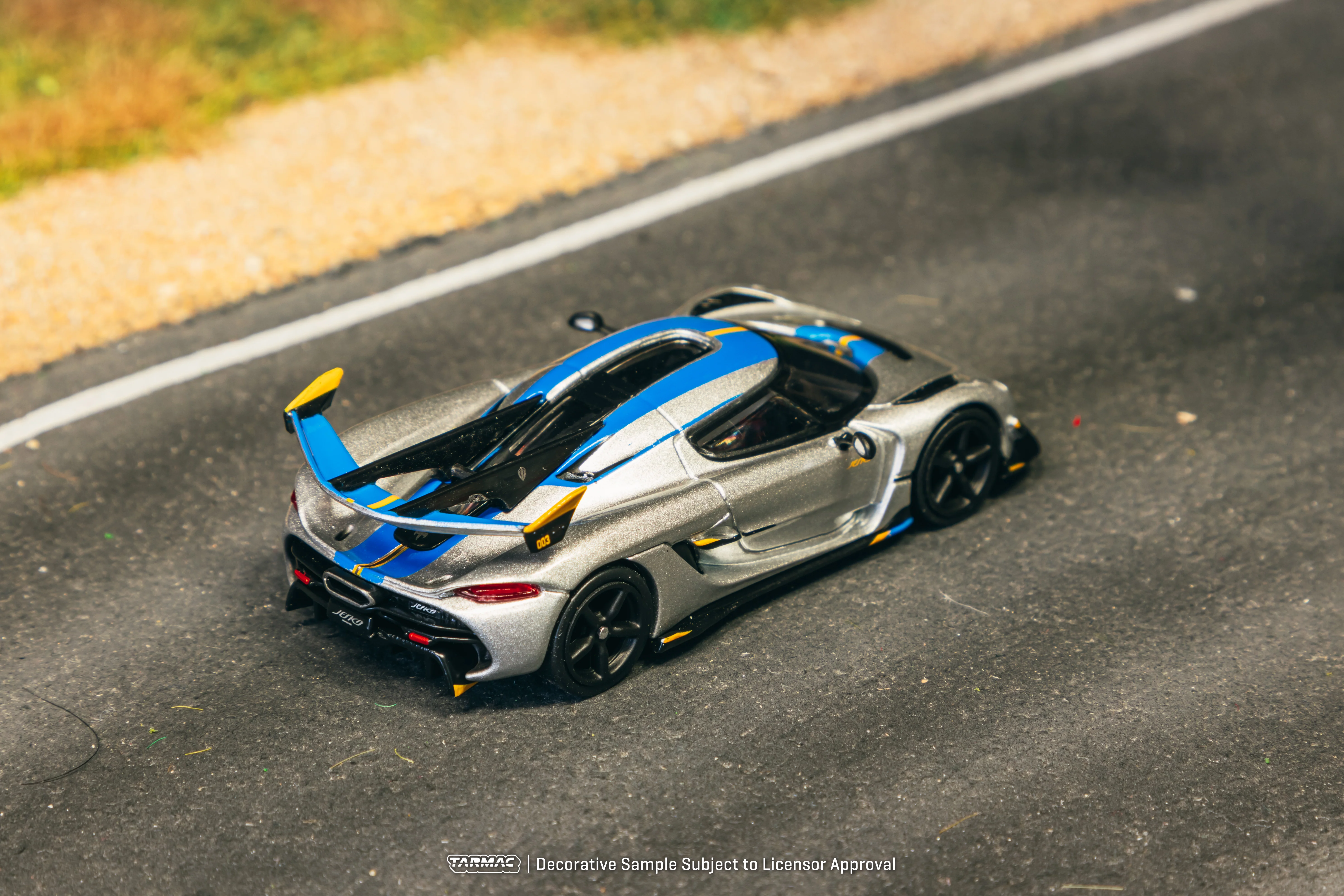 TARMAC WORKS GLOBAL64 1/64 Koenigsegg Jesko Attack Silver T64G-TL052-SL - Image 2
