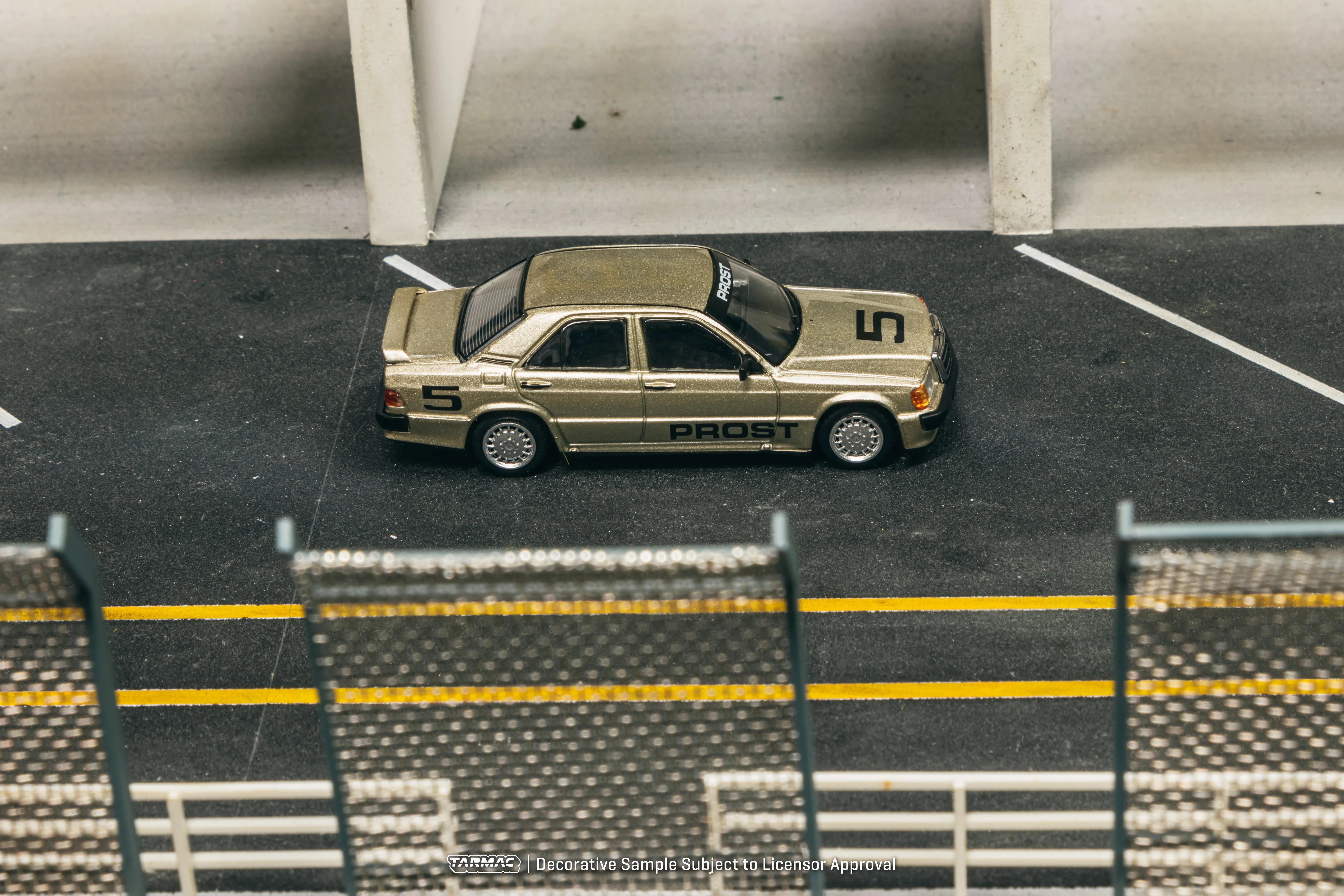 TARMAC WORKS GLOBAL64 1/64 Mercedes-Benz 190 E 2.3-16 Race of Champion 1984 Alain Prost T64G-047-84ROC05 - Image 2