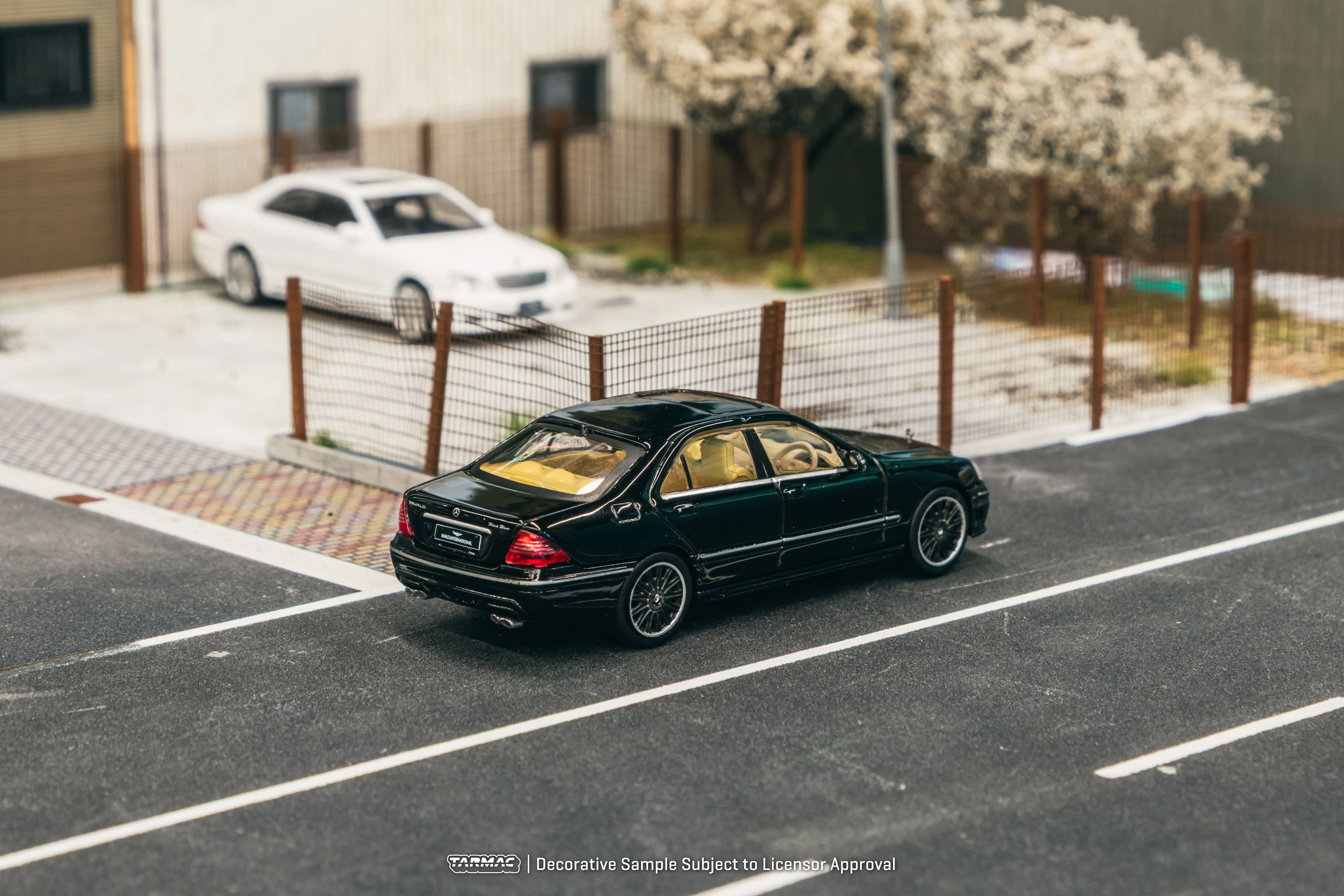 TARMAC WORKS GLOBAL64 1/64 Mercedes-Benz S-Class Wald Black T64G-072-BK - Image 2